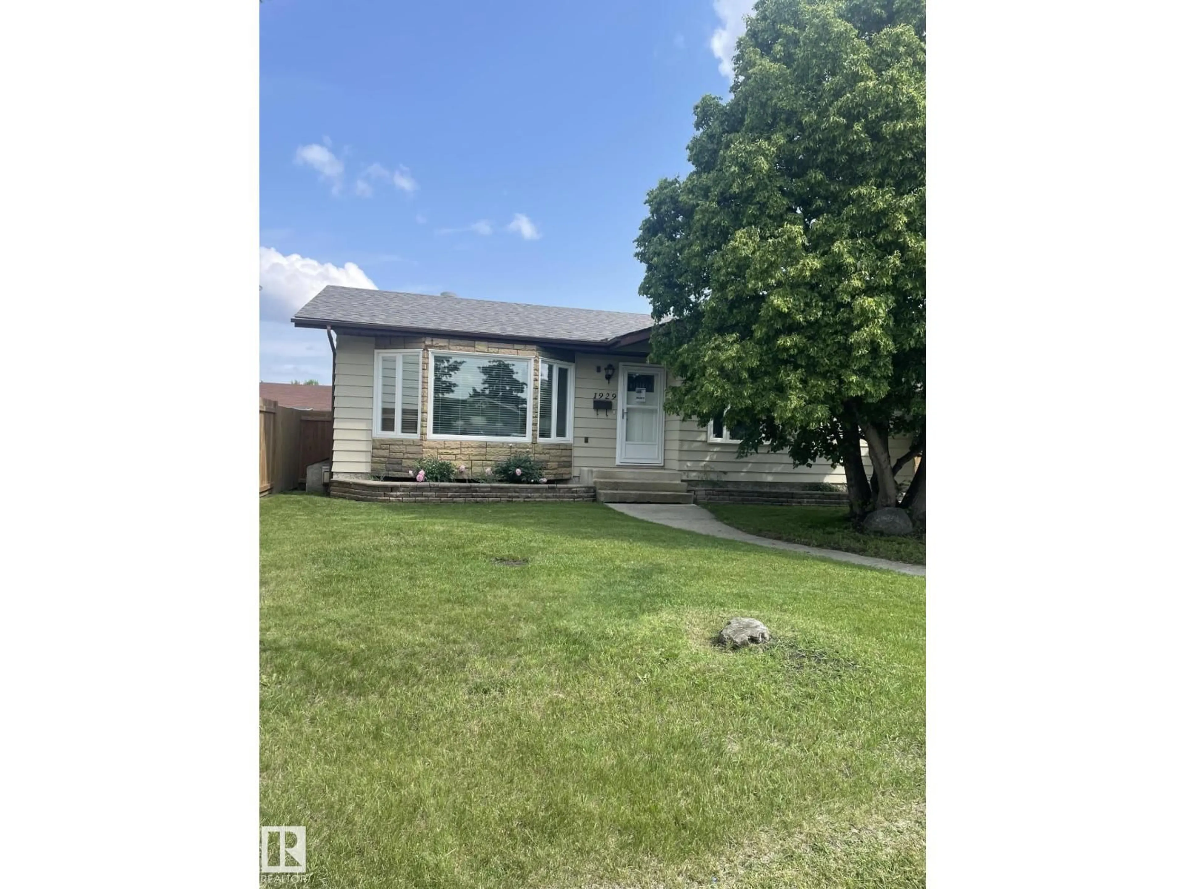 Unknown for NW - 1929 65 ST, Edmonton Alberta T6L1M1