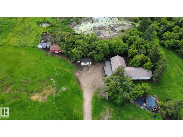 555022 RGE RD 152, Rural Two Hills County 3