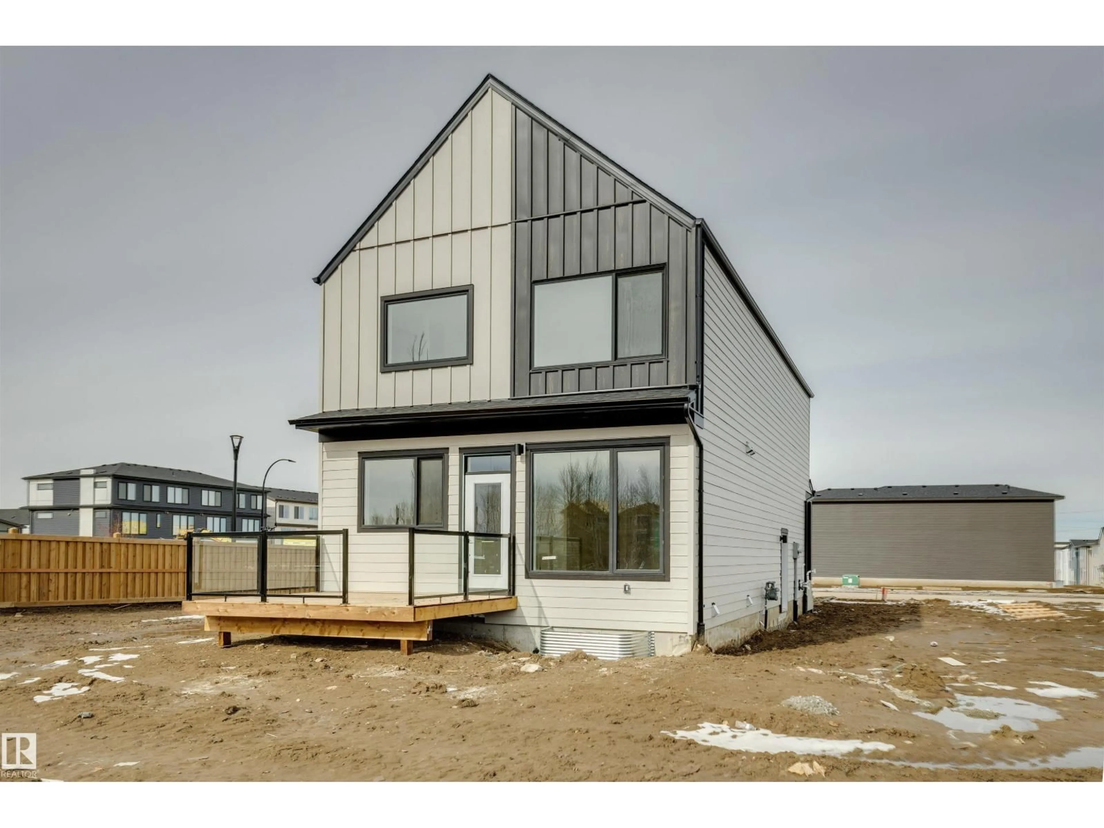 Home with vinyl exterior material, unknown for 3035 5 AV, Edmonton Alberta T6X1A5