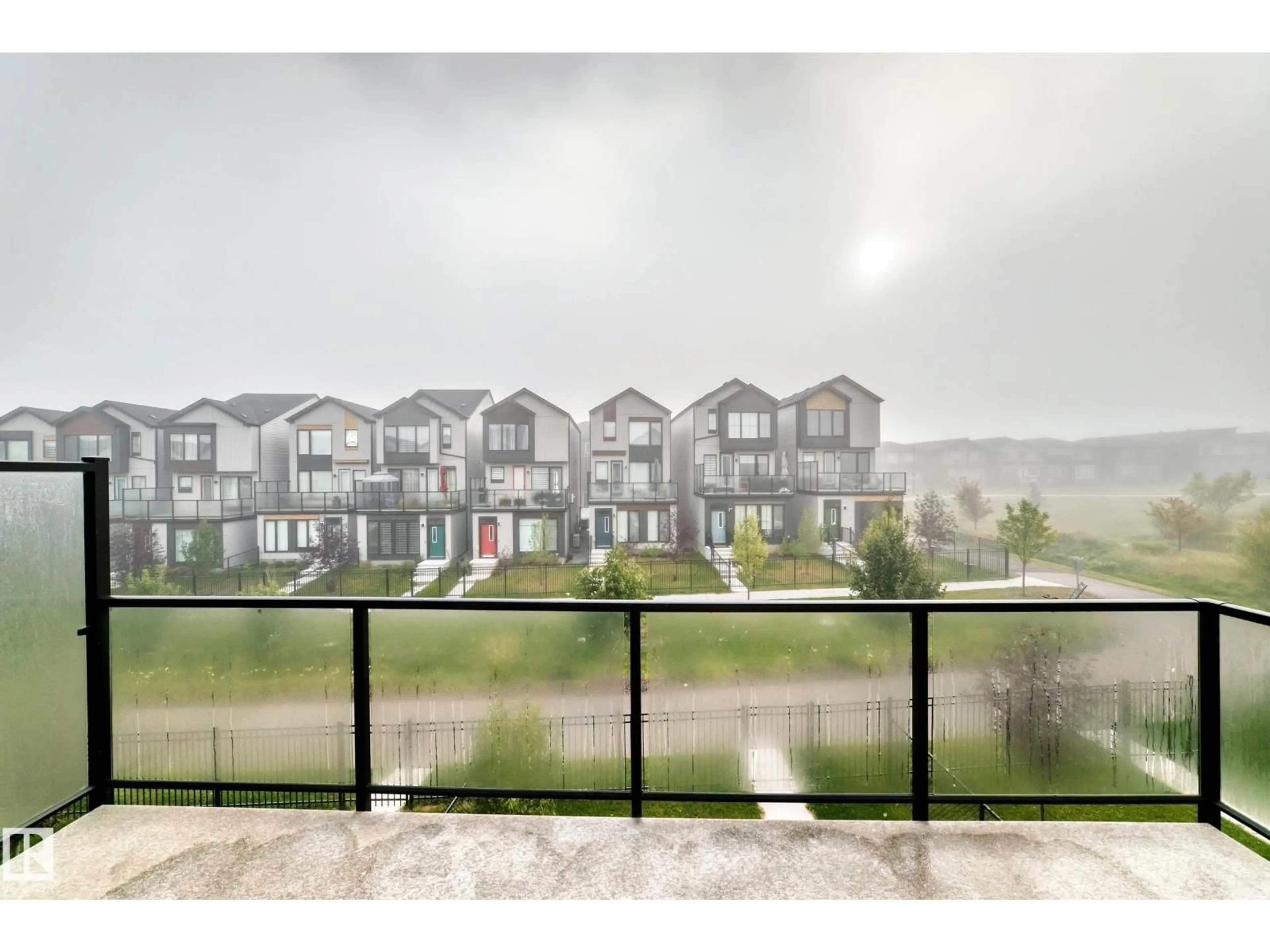 Blurry image for SW - 479 39 ST, Edmonton Alberta T6X2X9