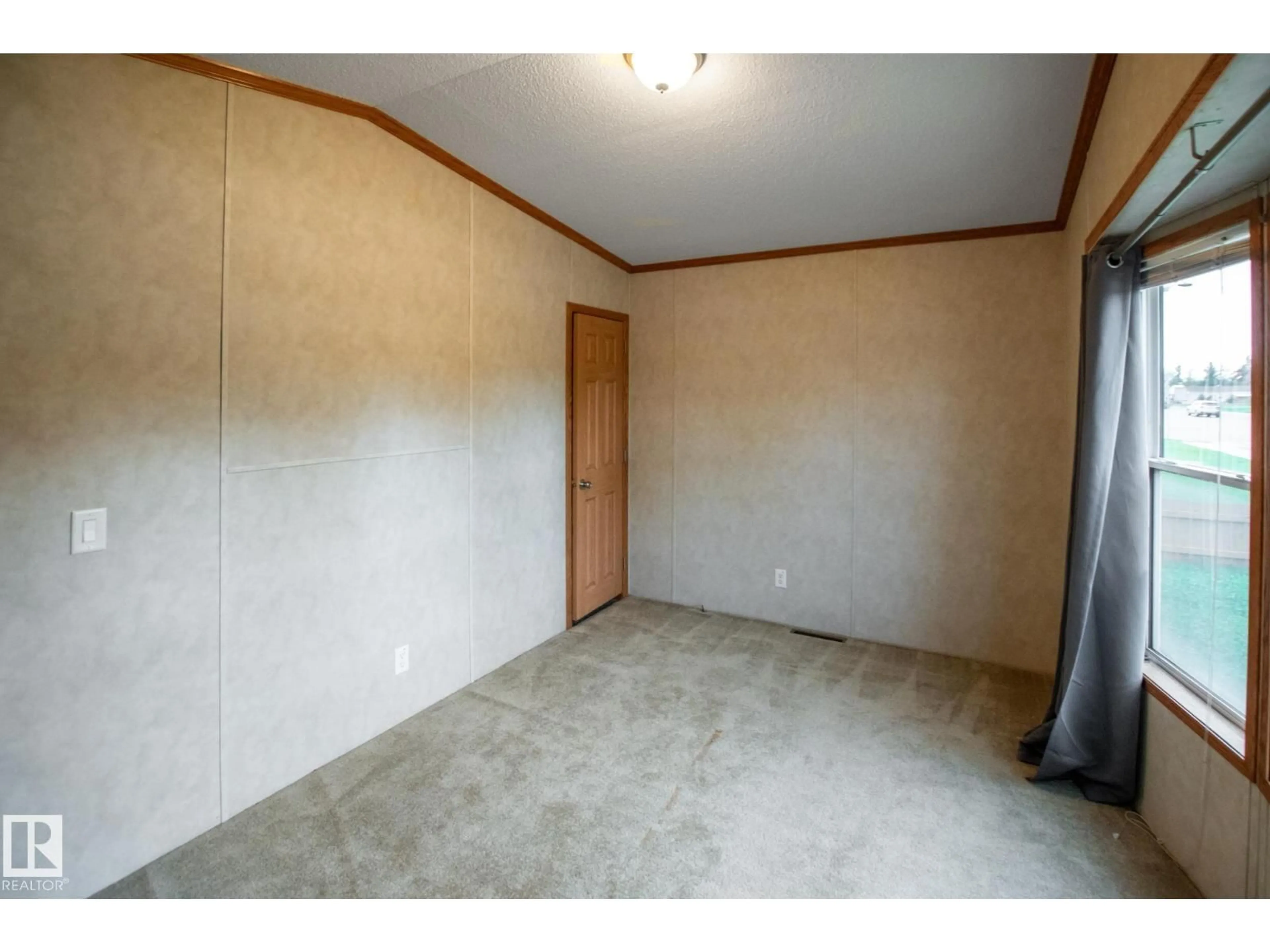 A pic of a room for 4805 50 ST, Ardmore Alberta T0A0B0