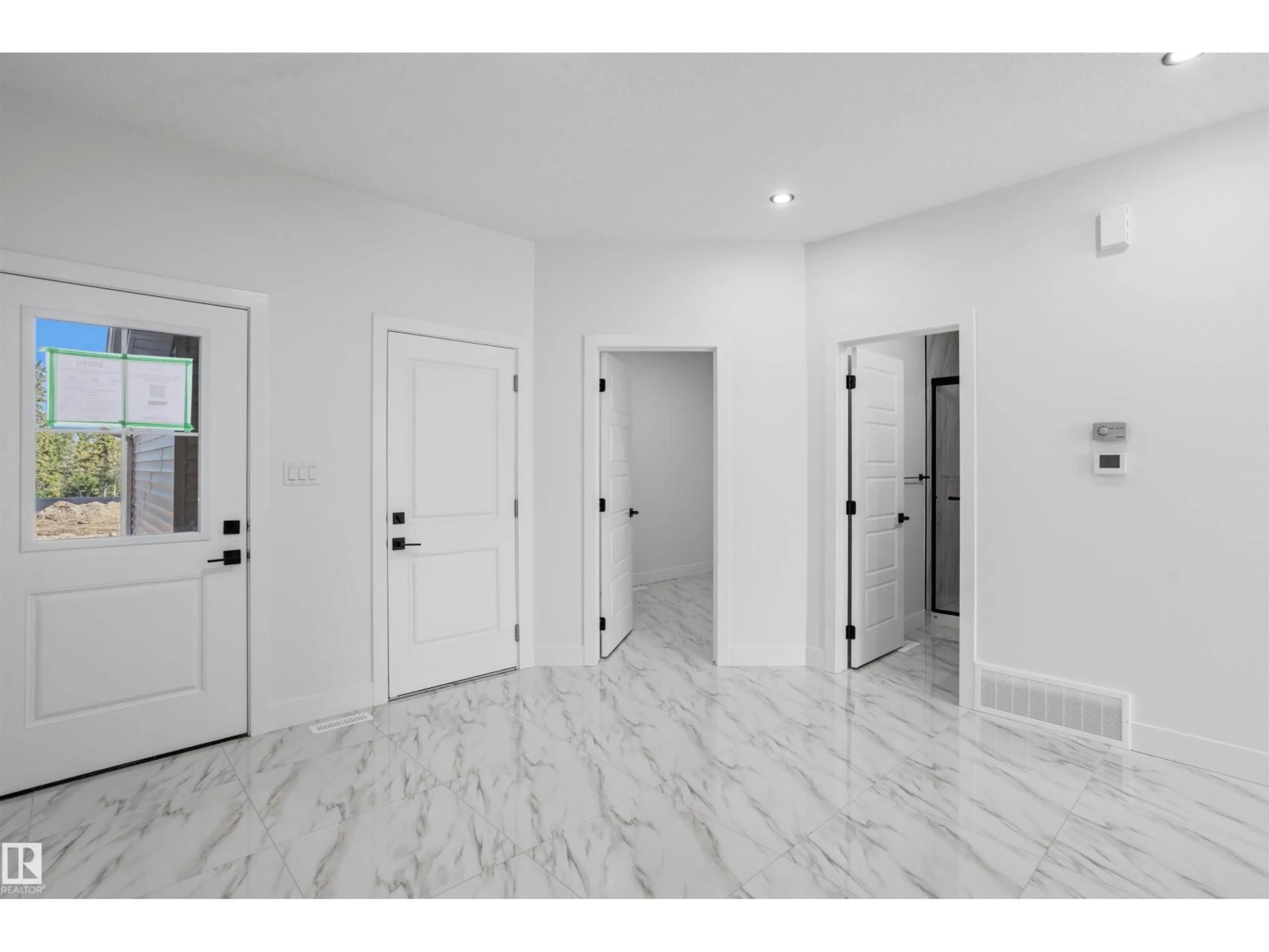 Indoor entryway for NE - 731 158 AV, Edmonton Alberta T5Y4M9