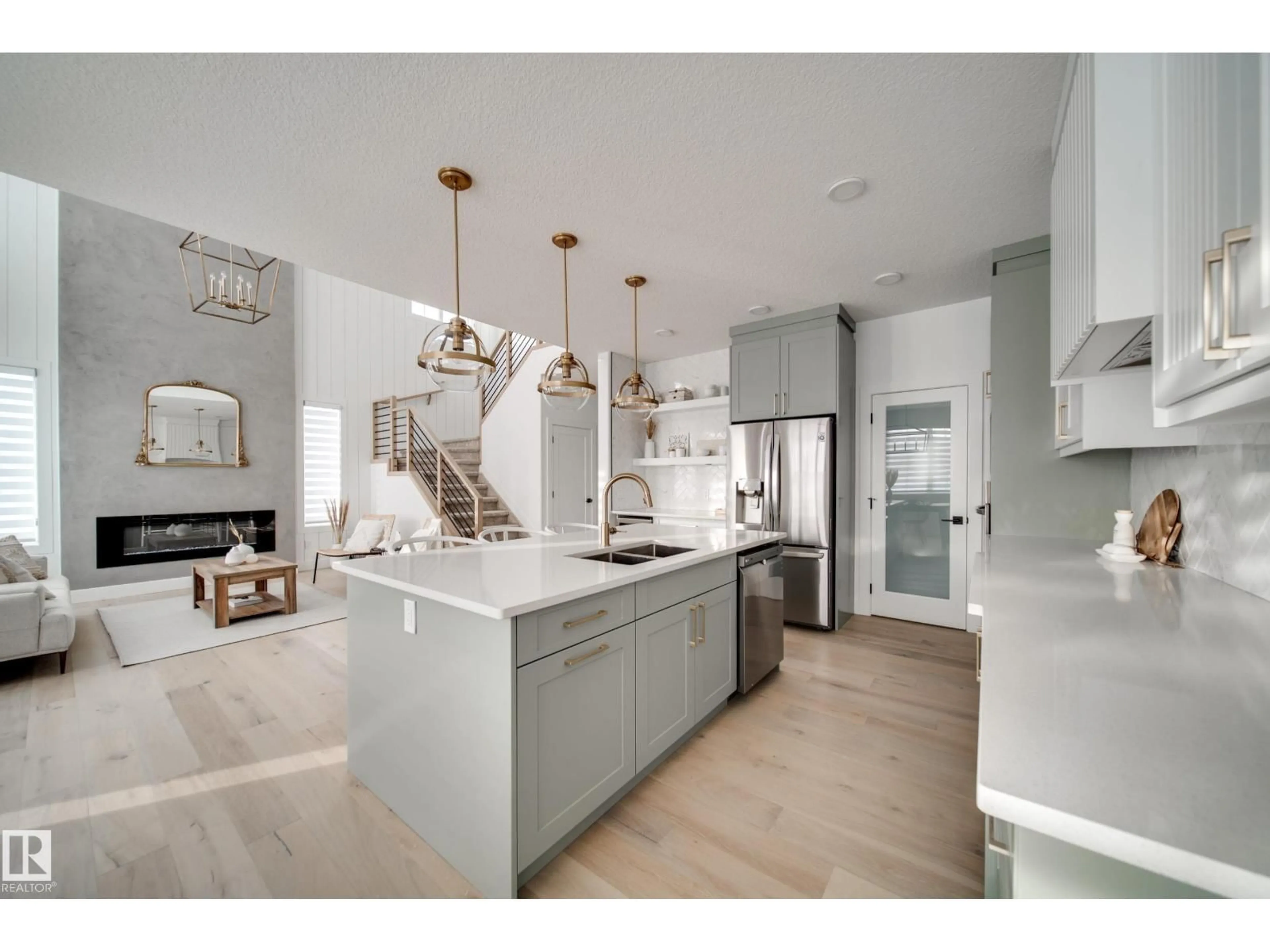 Open concept kitchen, unknown for 17 ARTHUR WY, Spruce Grove Alberta T7X0Y4