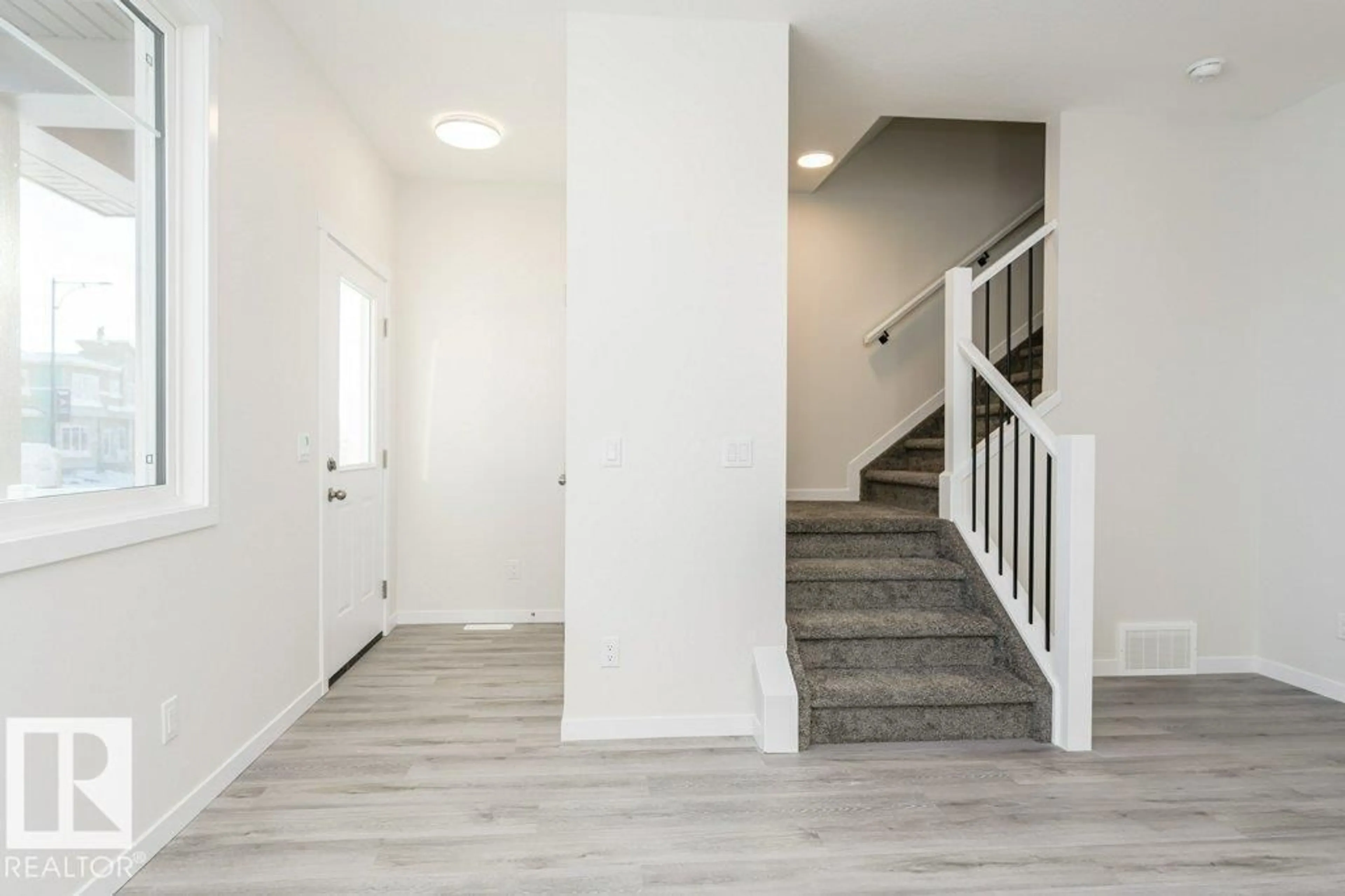 Unknown for 6281 175A AV, Edmonton Alberta T5Y4A5