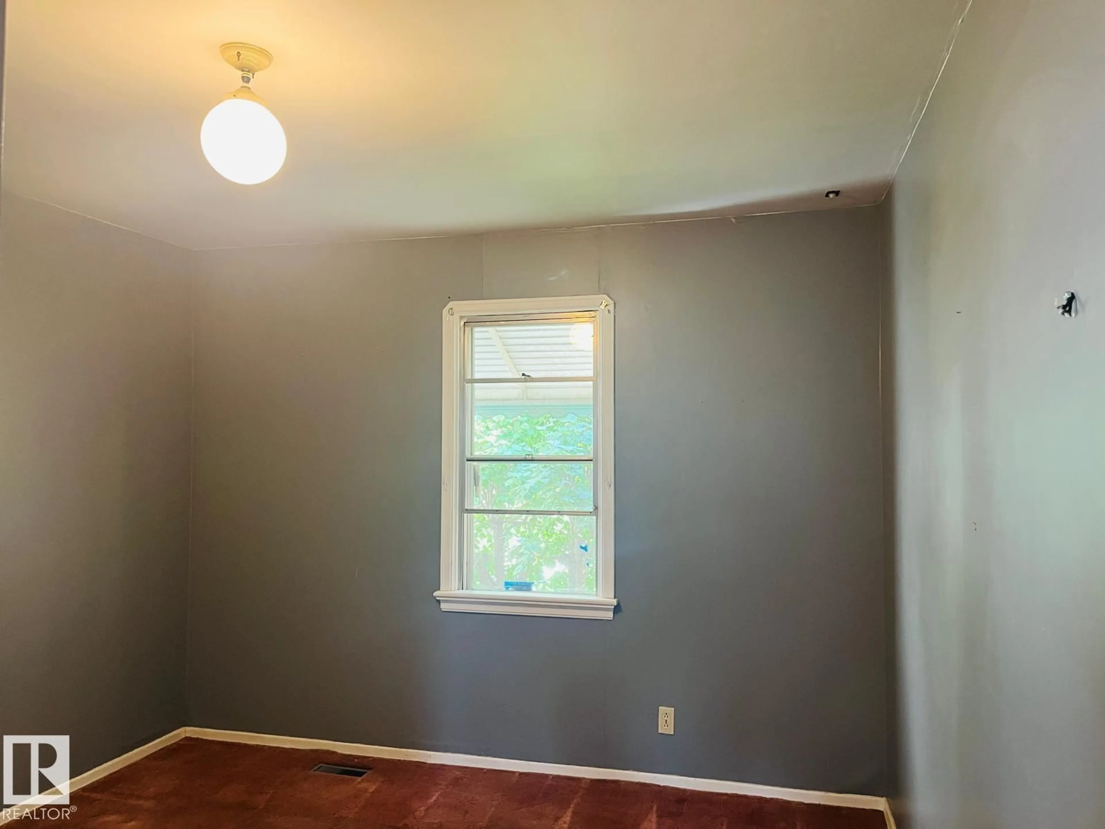 A pic of a room for NW - 11408 82 ST, Edmonton Alberta T5B2V4