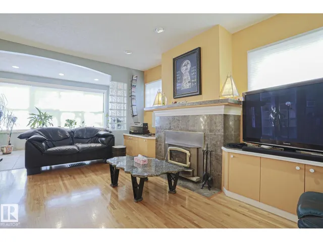10814 125 ST NW, Edmonton 5