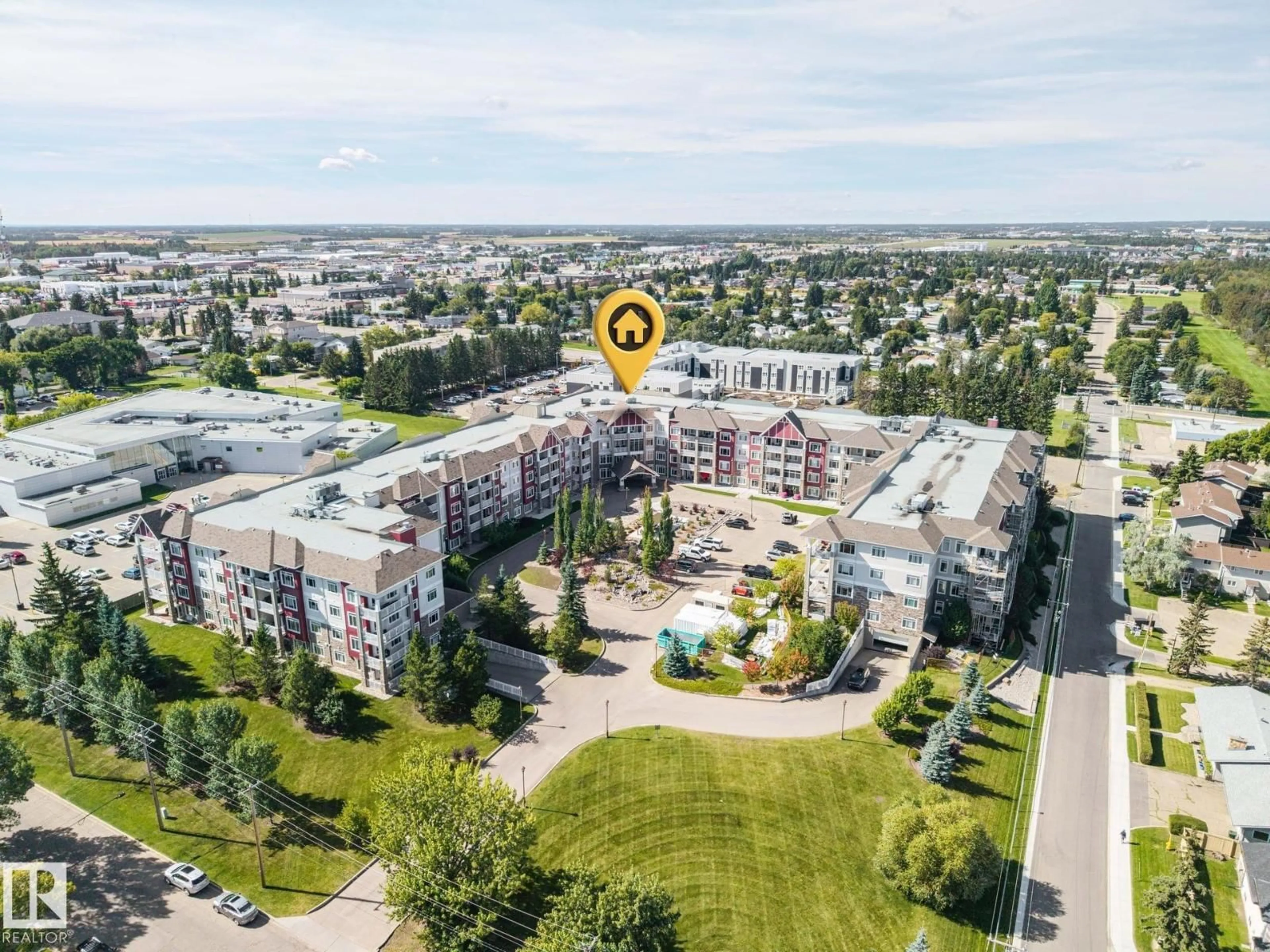 A pic from outside/outdoor area/front of a property/back of a property/a pic from drone, unknown for #318 - 511 QUEEN ST, Spruce Grove Alberta T7X0G4