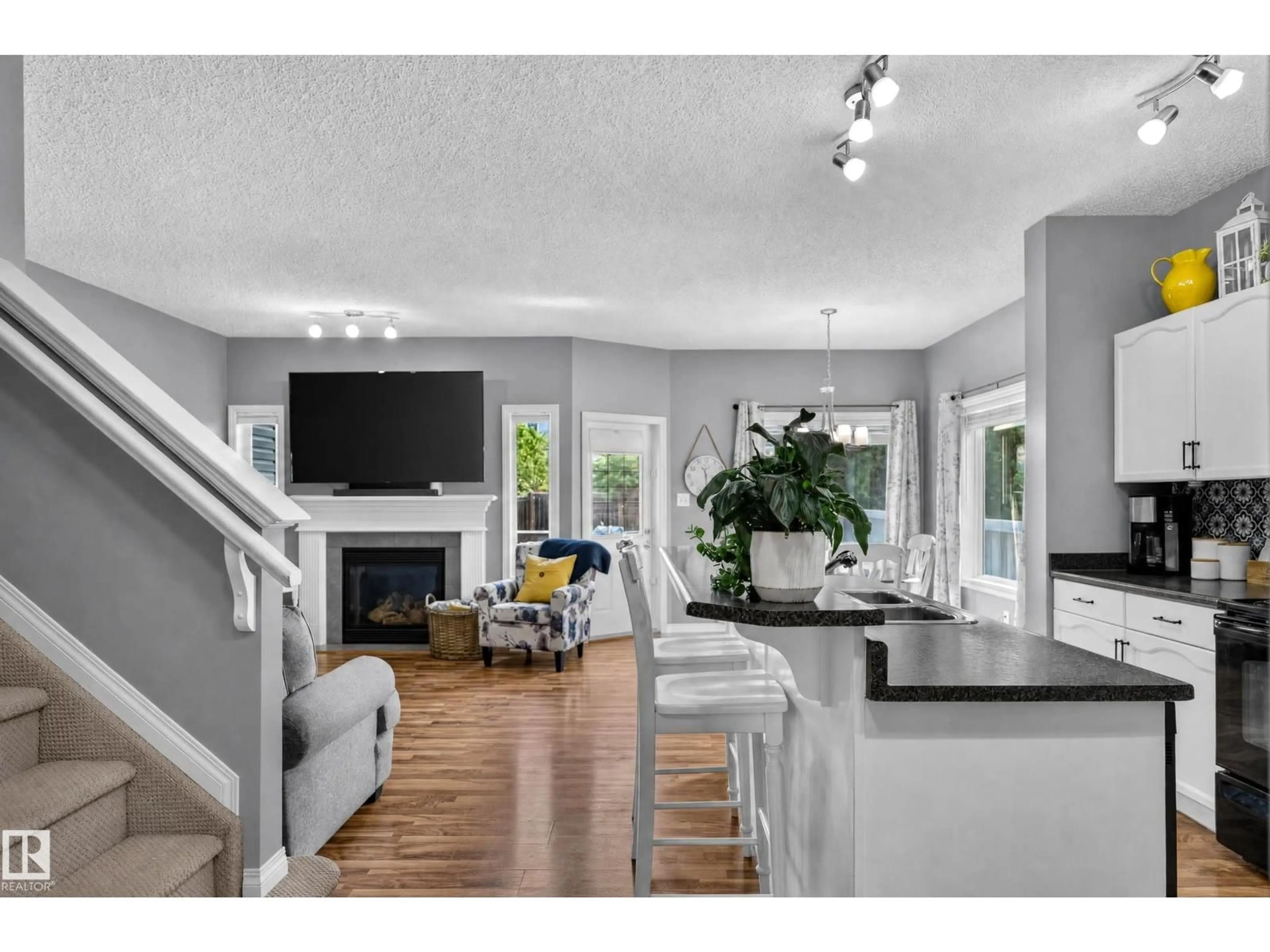 Open concept kitchen, unknown for 103 BIRCH PL, Fort Saskatchewan Alberta T8L0A5