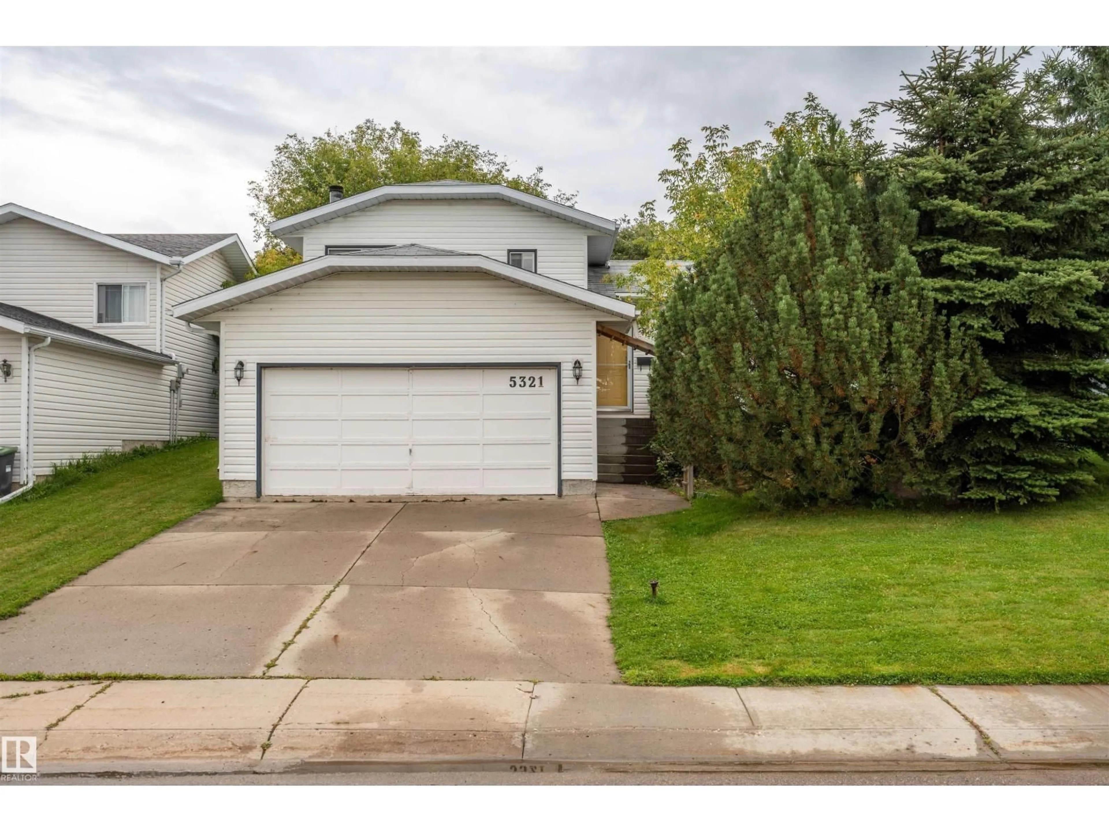 Home with vinyl exterior material, street for 5321 43 ST, Cold Lake Alberta T9M2A3
