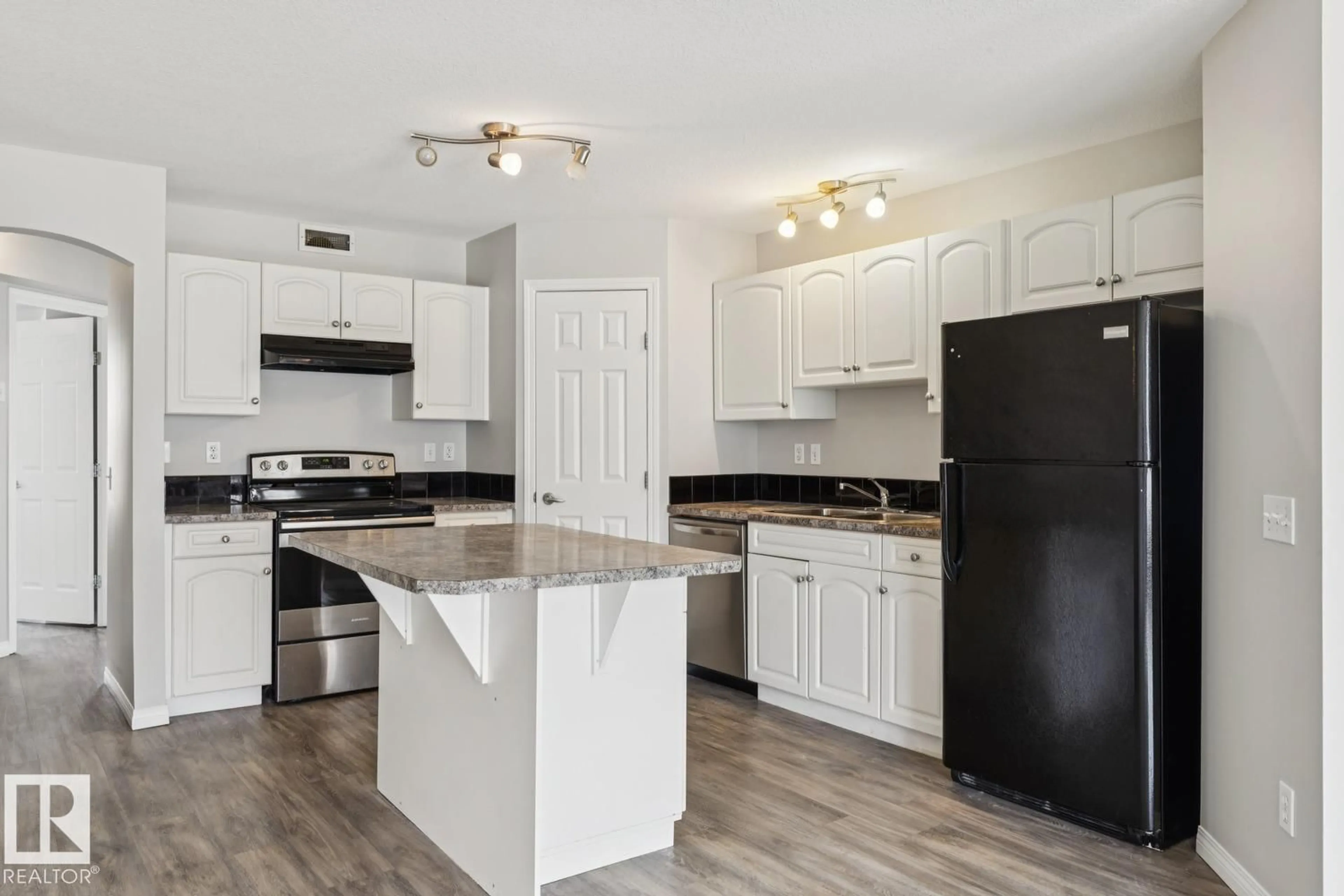 Standard kitchen, unknown for #52 - 150 EDWARDS DR, Edmonton Alberta T6X1M4