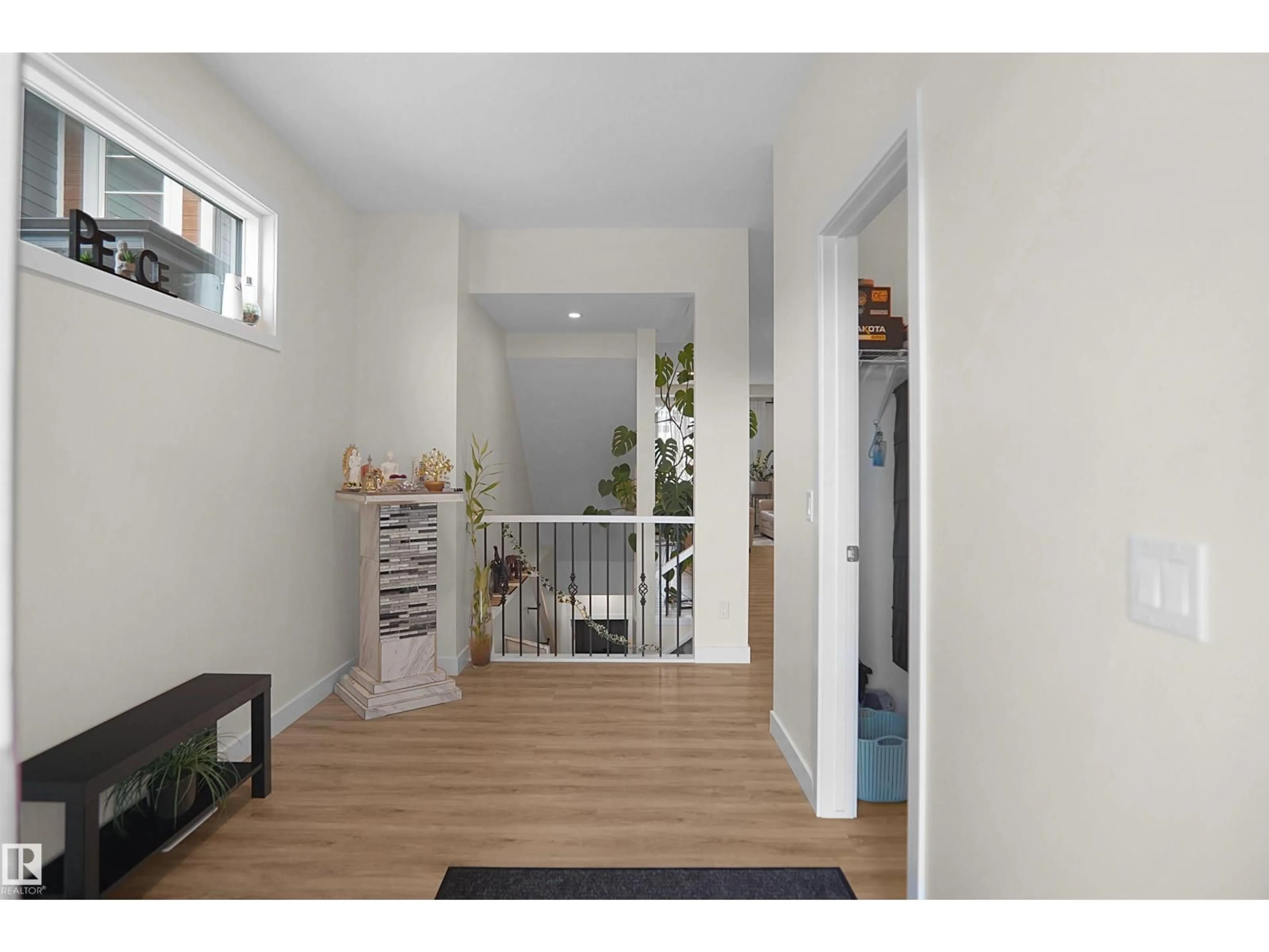 Indoor entryway for 196 EDGEWATER CI, Leduc Alberta T9E1K5