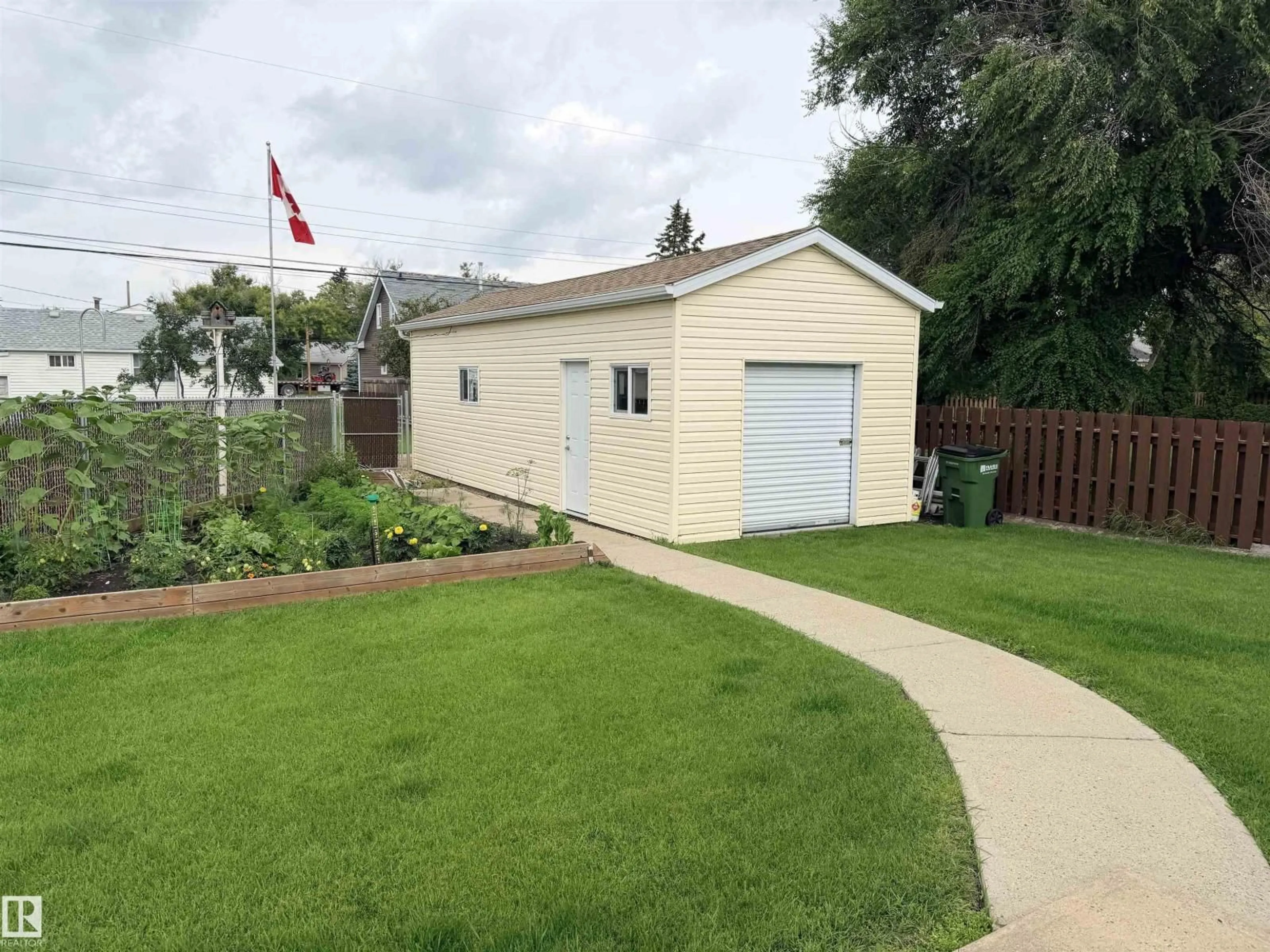 Shed for 9824 99 ST, Westlock Alberta T7P1Y7