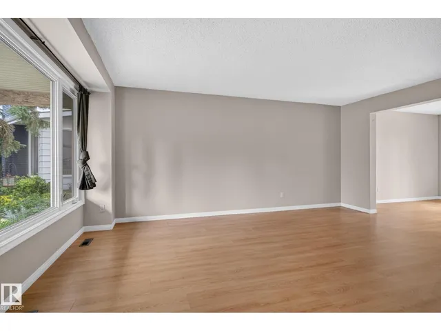 14703 58 AVE, Edmonton 5