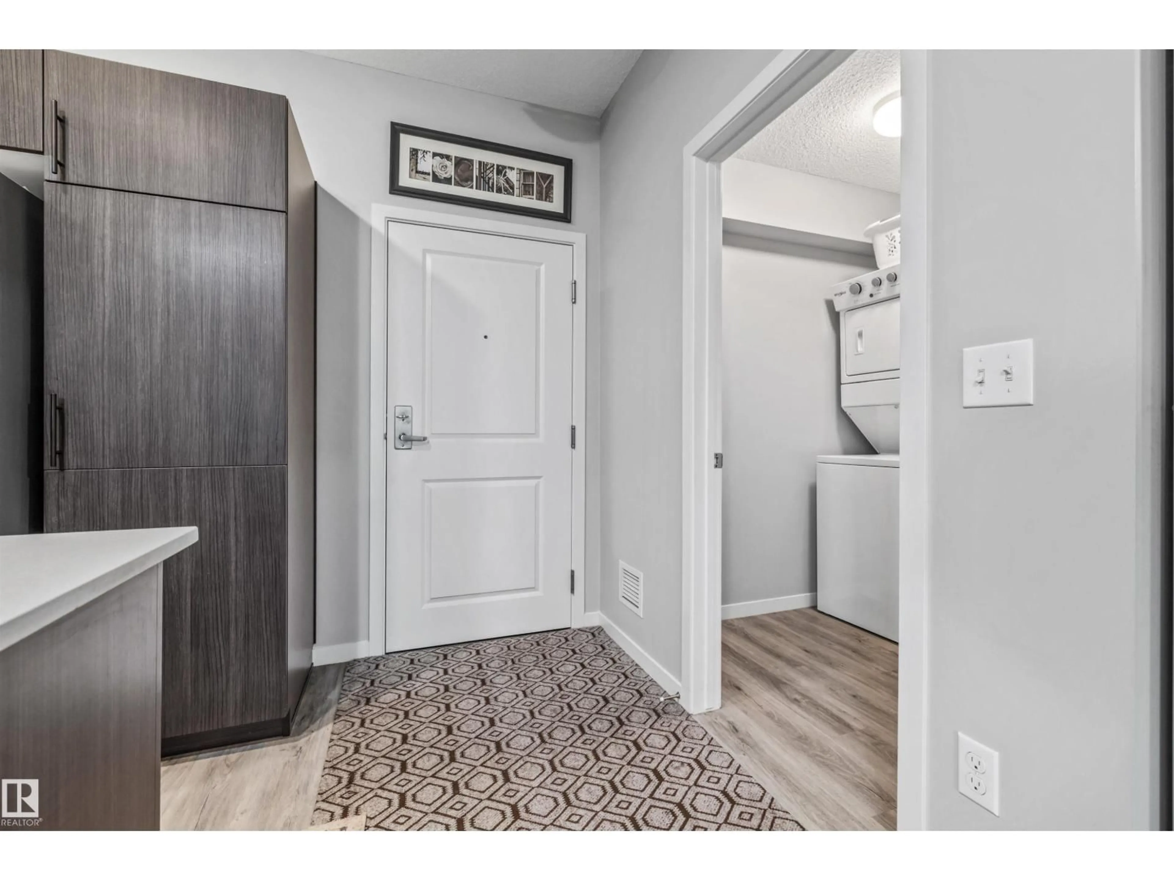 Indoor entryway for 1818 - 152 RUTHERFORD RD, Edmonton Alberta T6W2K6