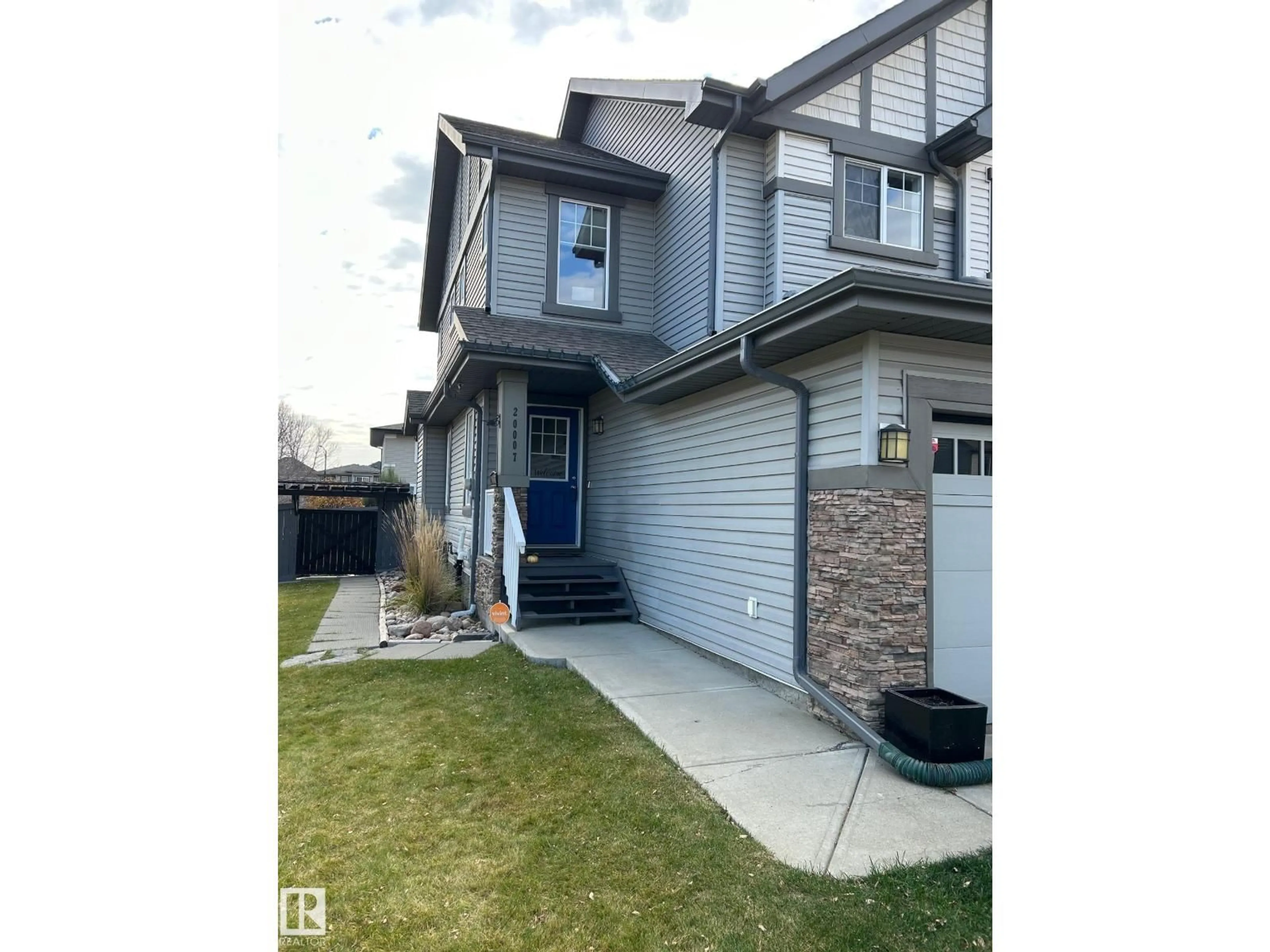 Unknown for NW - 20007 131 AV, Edmonton Alberta T5S0E1