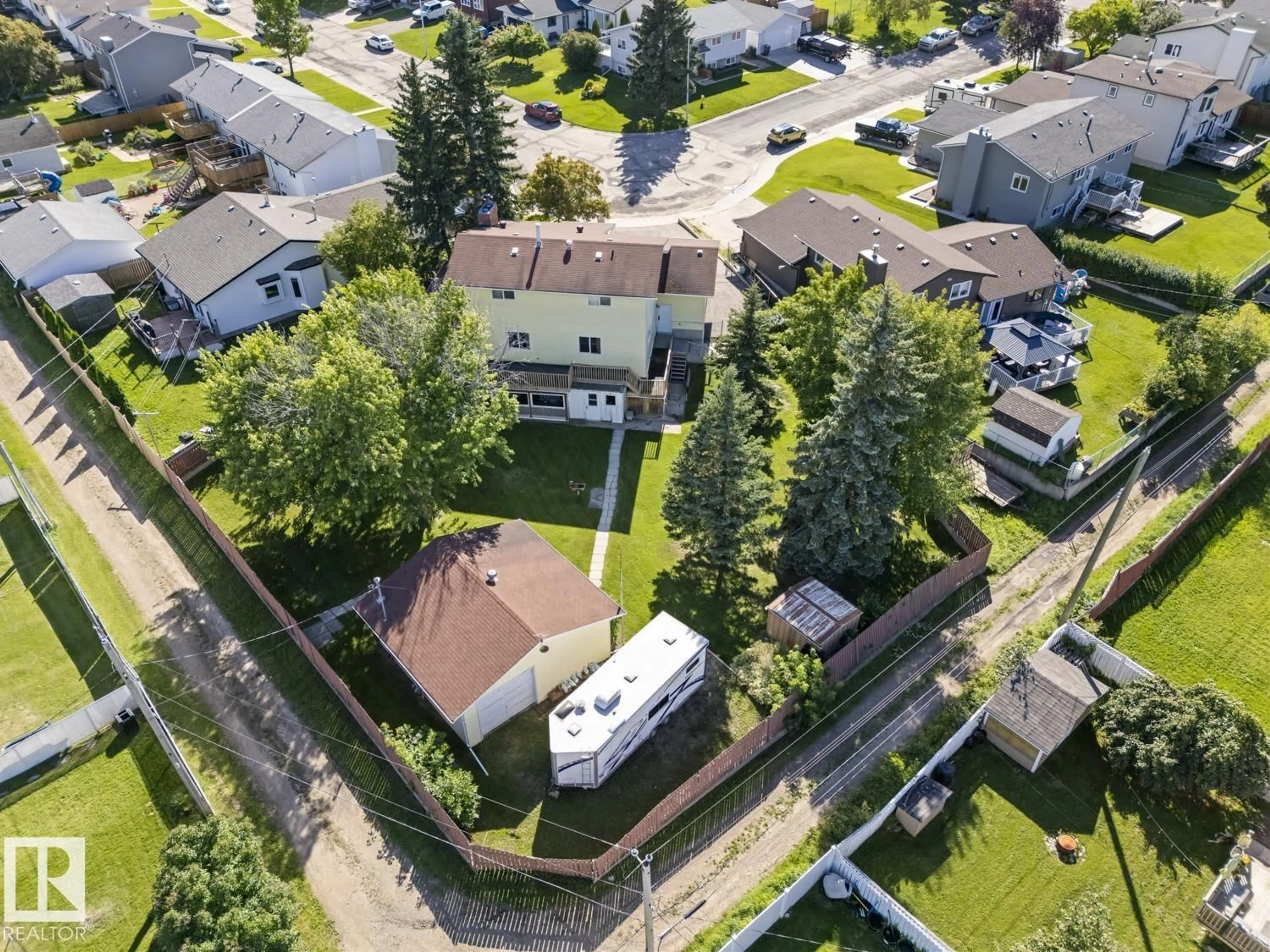 A pic from outside/outdoor area/front of a property/back of a property/a pic from drone, street for 1102 13 AV, Cold Lake Alberta T9M1J4