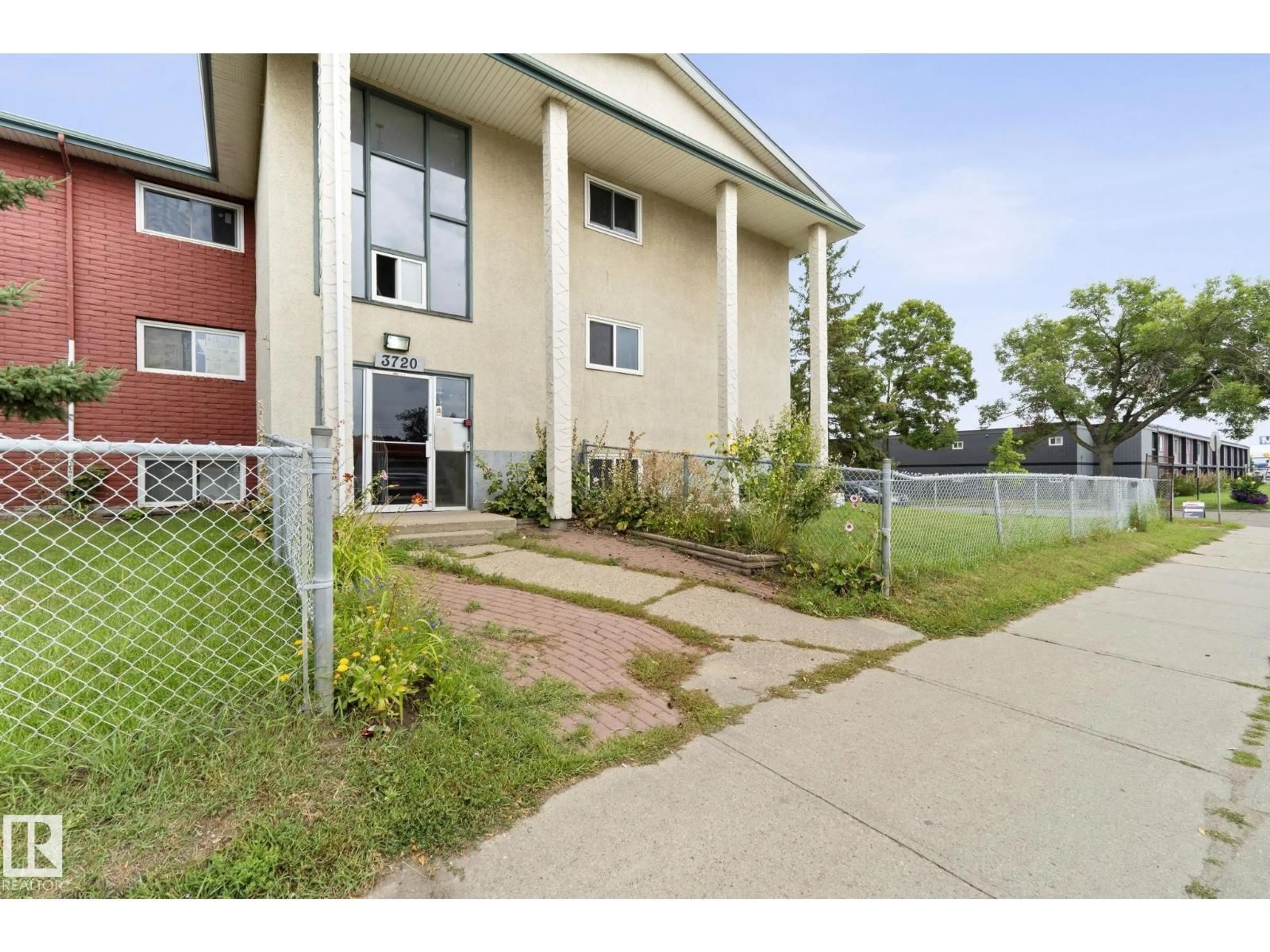 Unknown for 307 - 3720 118 AV NW, Edmonton Alberta T5W0Z6