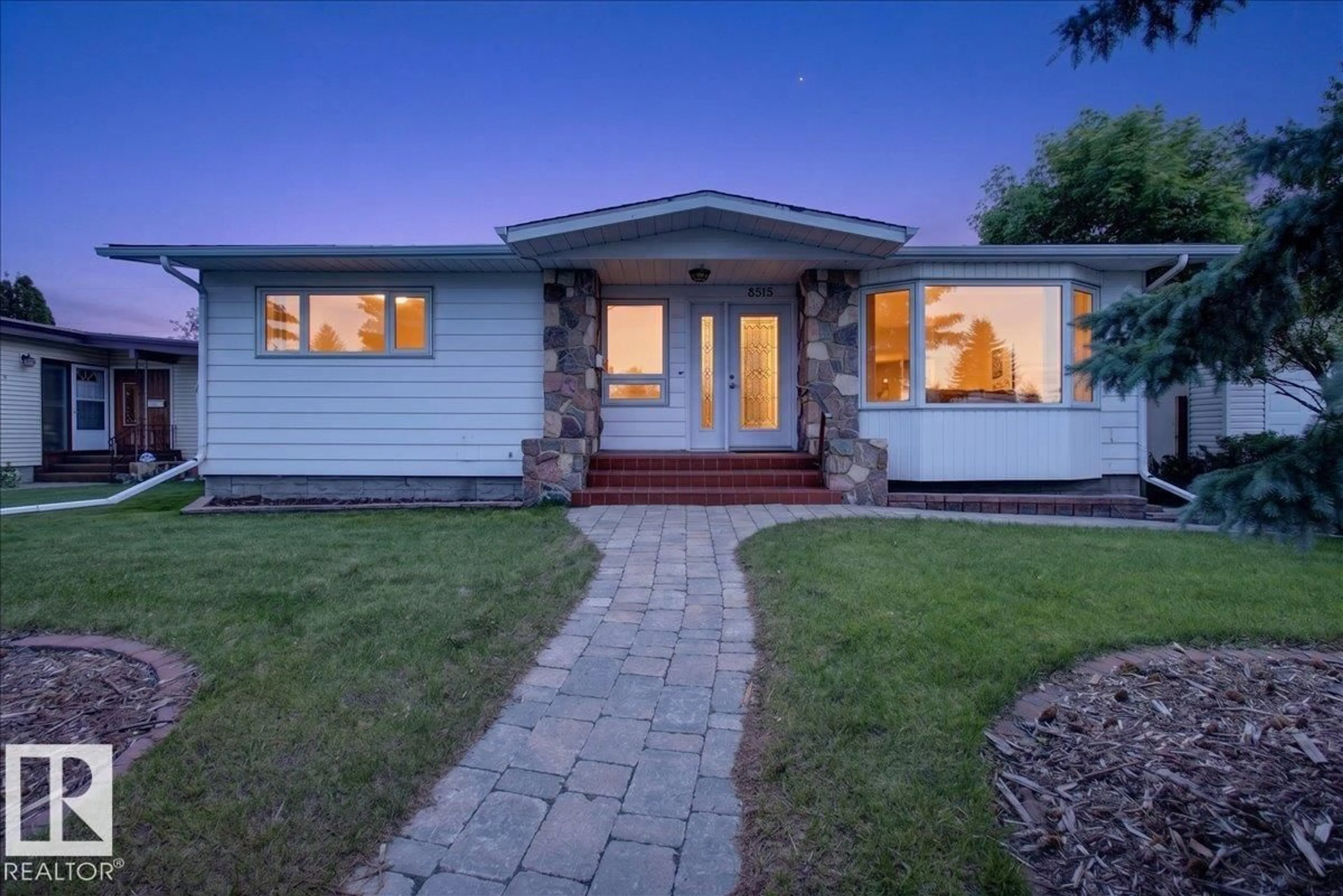 Unknown for 8515 56 ST, Edmonton Alberta T6B1H8