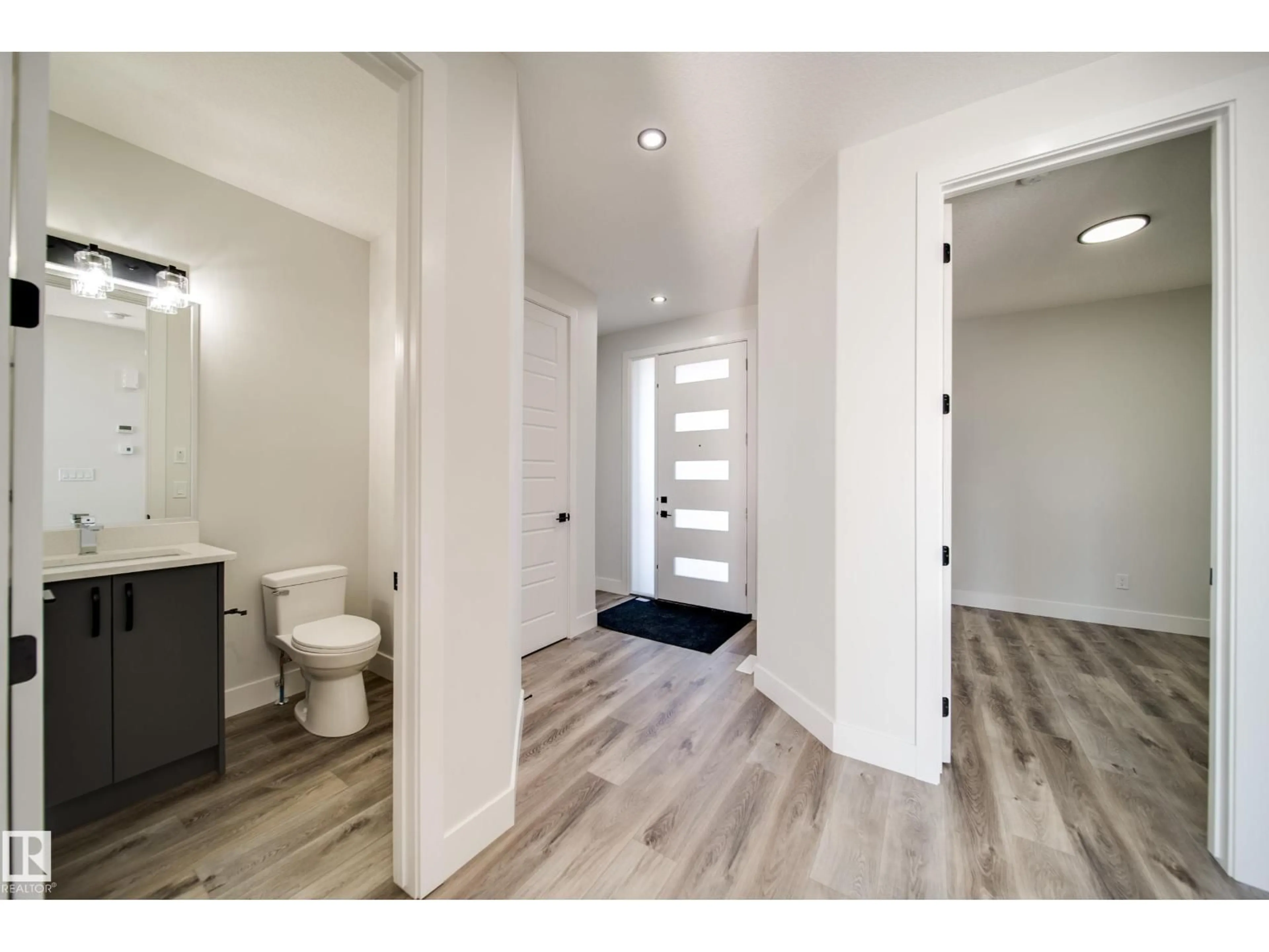 Indoor entryway for 8515 183 AV, Edmonton Alberta T5Z0X5