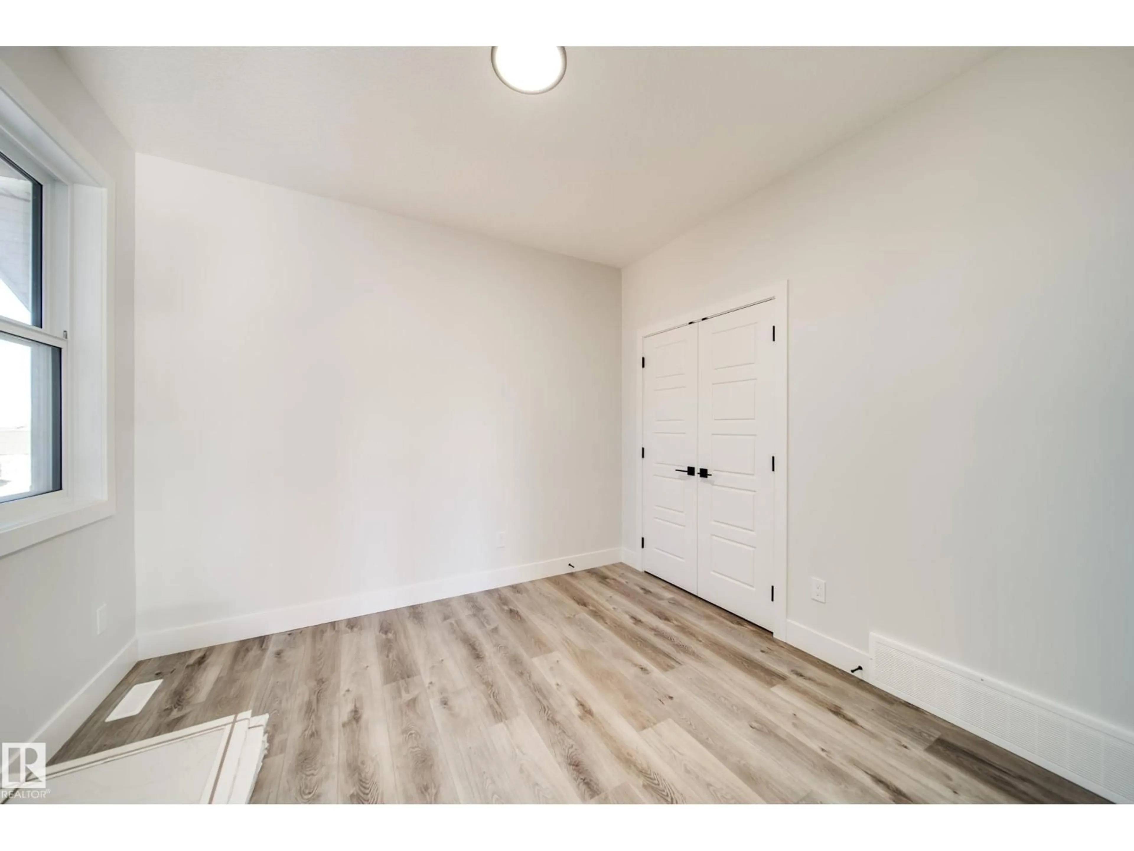 Unknown for 8515 183 AV, Edmonton Alberta T5Z0X5