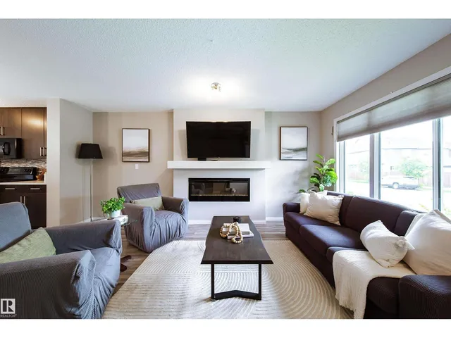 SW - 3211 CHERRY CR, Edmonton 2