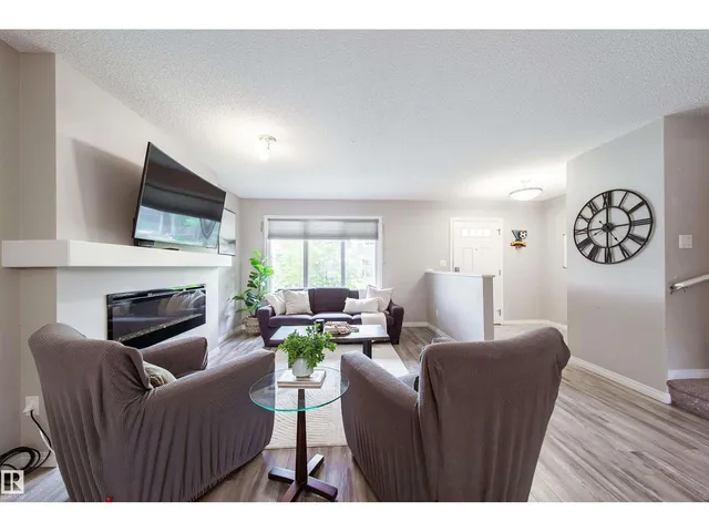 SW - 3211 CHERRY CR, Edmonton 3