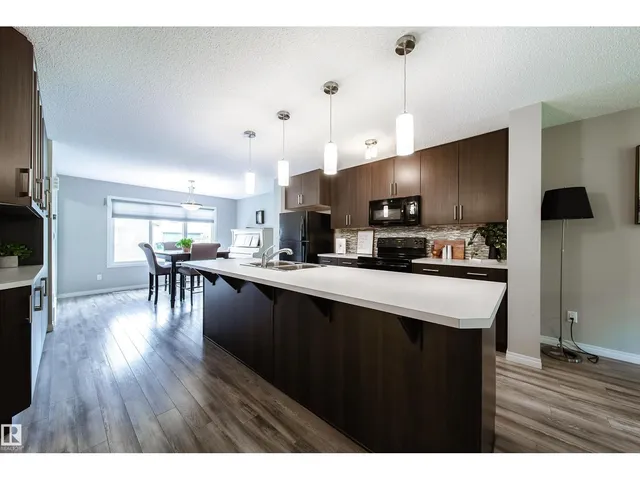 SW - 3211 CHERRY CR, Edmonton 4