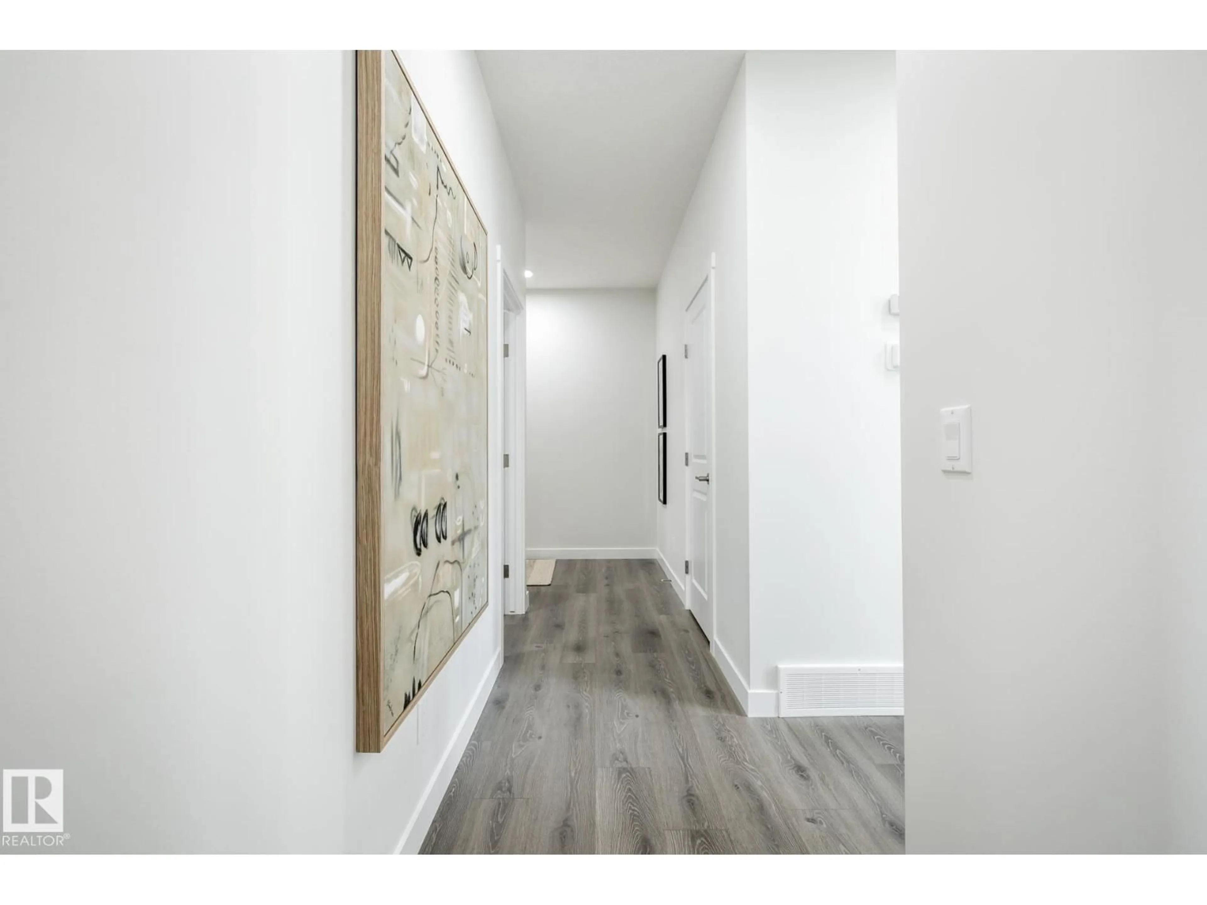 Indoor entryway for 228 FALCON CR, Leduc Alberta T0B3M3