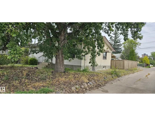 5307 114B ST NW, Edmonton 3