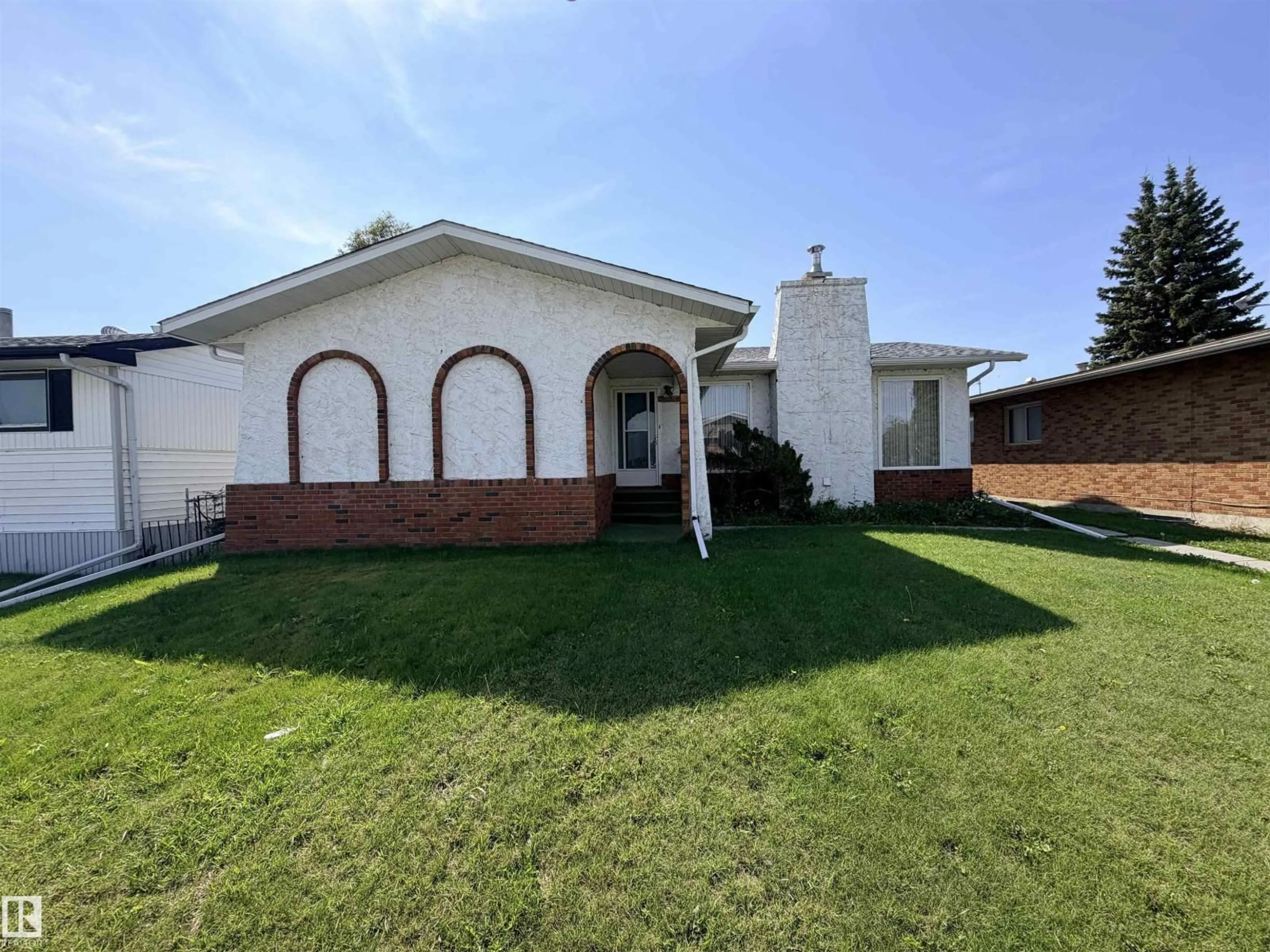 Home with vinyl exterior material, street for 5233 49 AV, St. Paul Town Alberta T0A3A4