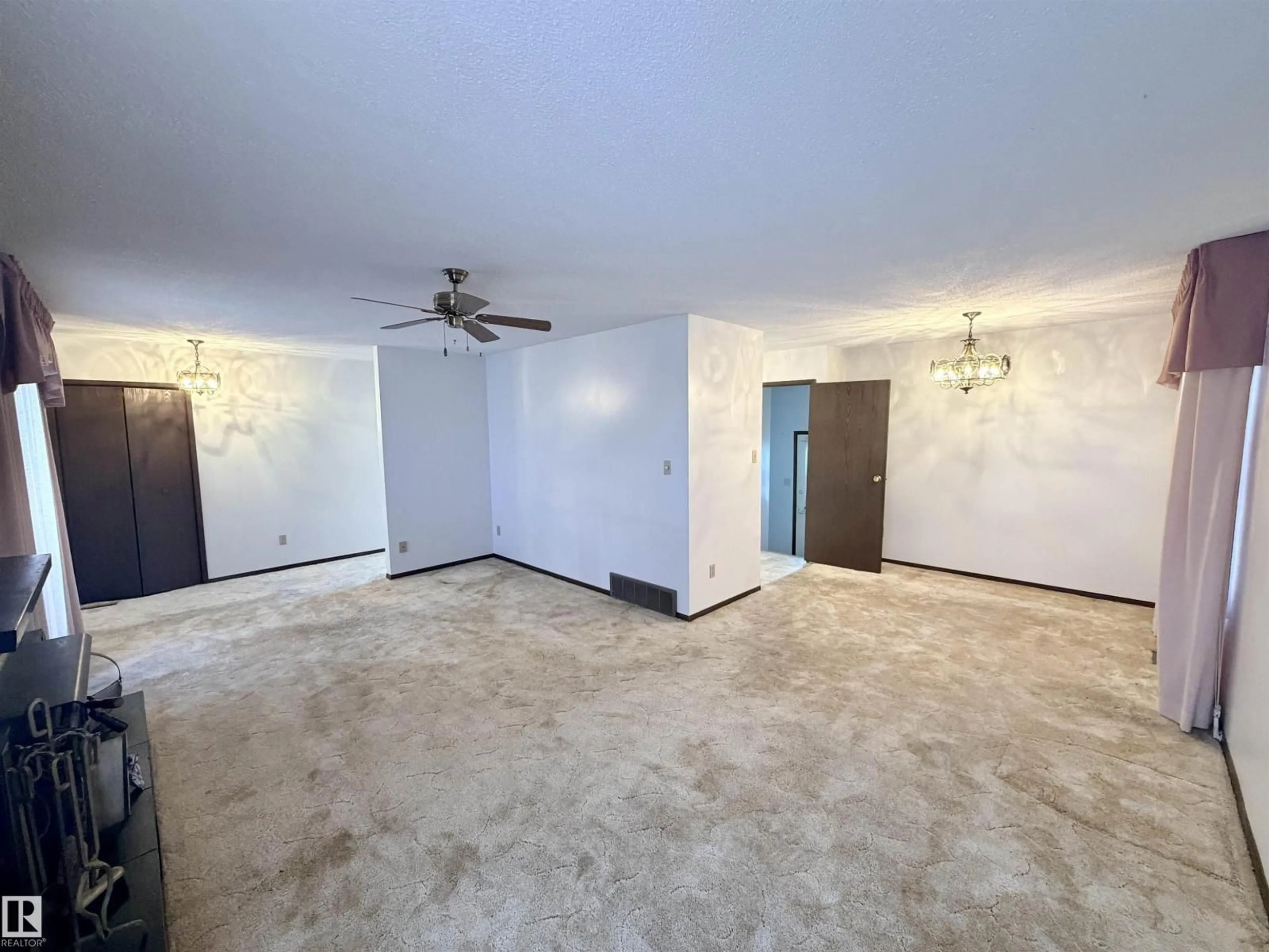 A pic of a room for 5233 49 AV, St. Paul Town Alberta T0A3A4