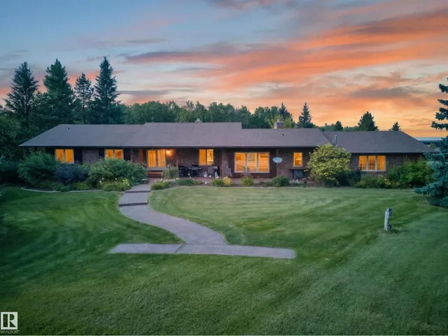 22066 TWP ROAD 522, Rural Strathcona County 2