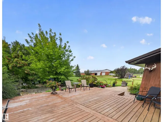 22066 TWP ROAD 522, Rural Strathcona County 5