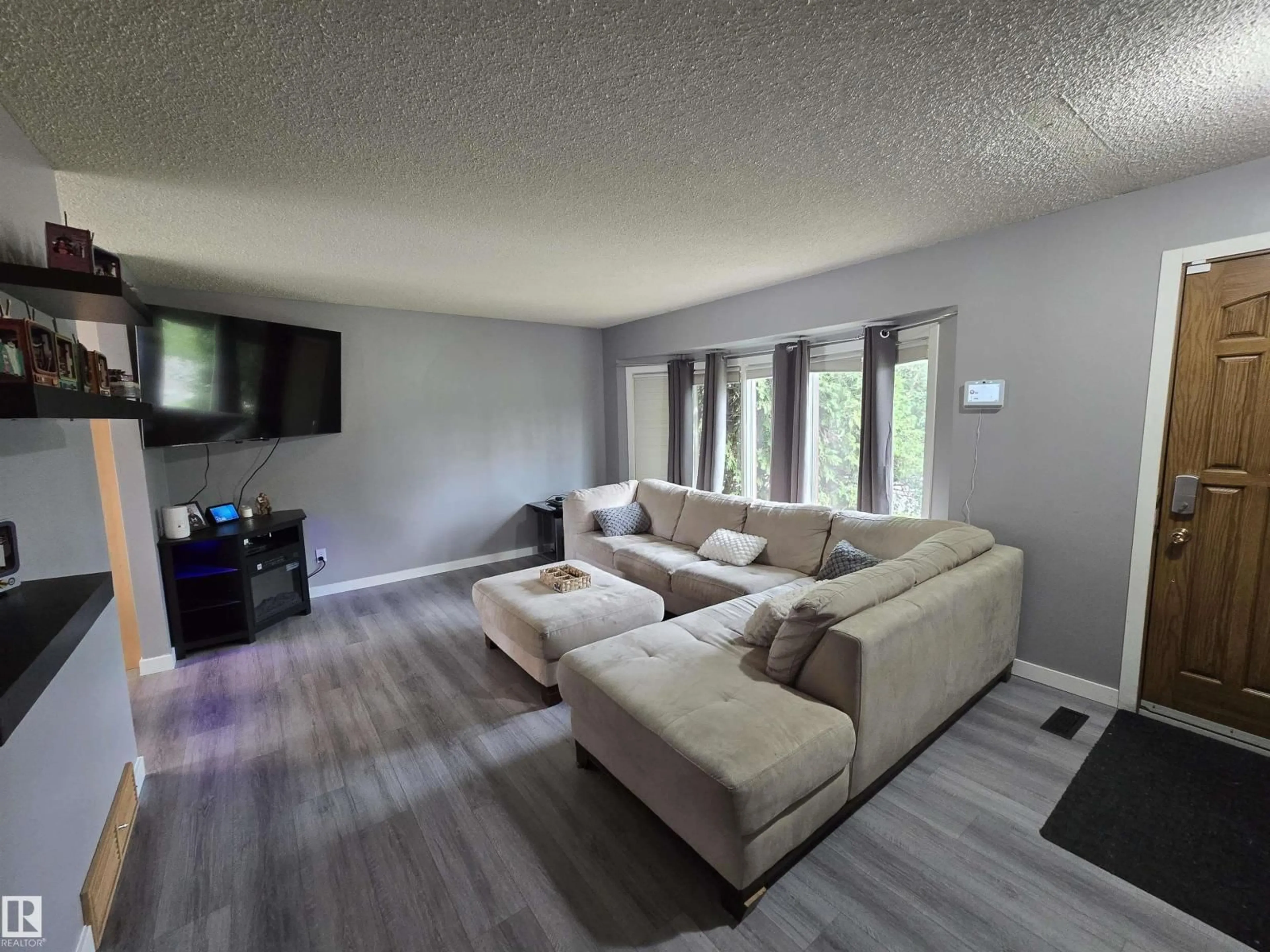 Living room with furniture, unknown for 33 ATHAPASKAN DR, Leduc Alberta T9E4E4