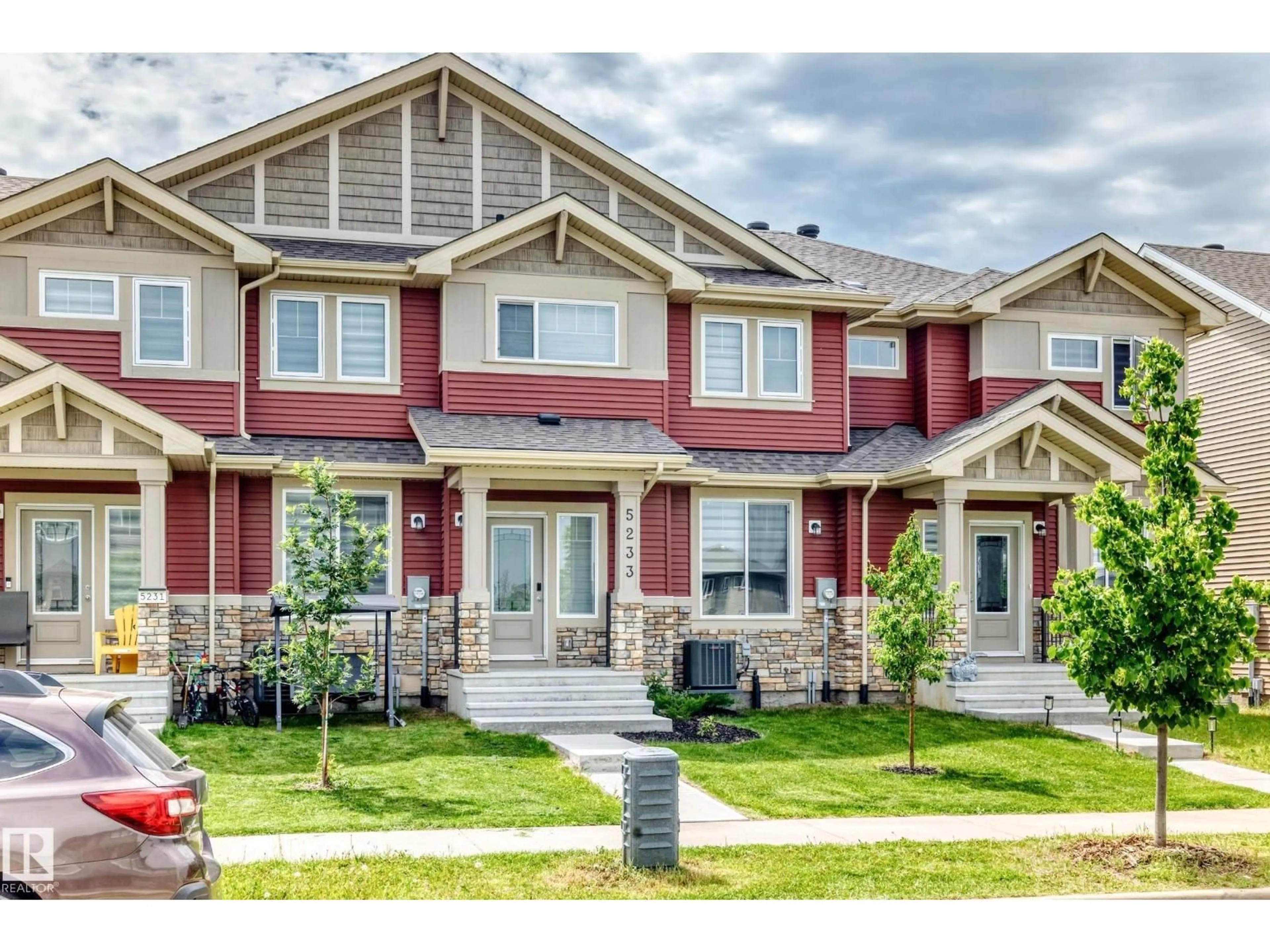 Unknown for 5233 22 AV, Edmonton Alberta T6X2H8