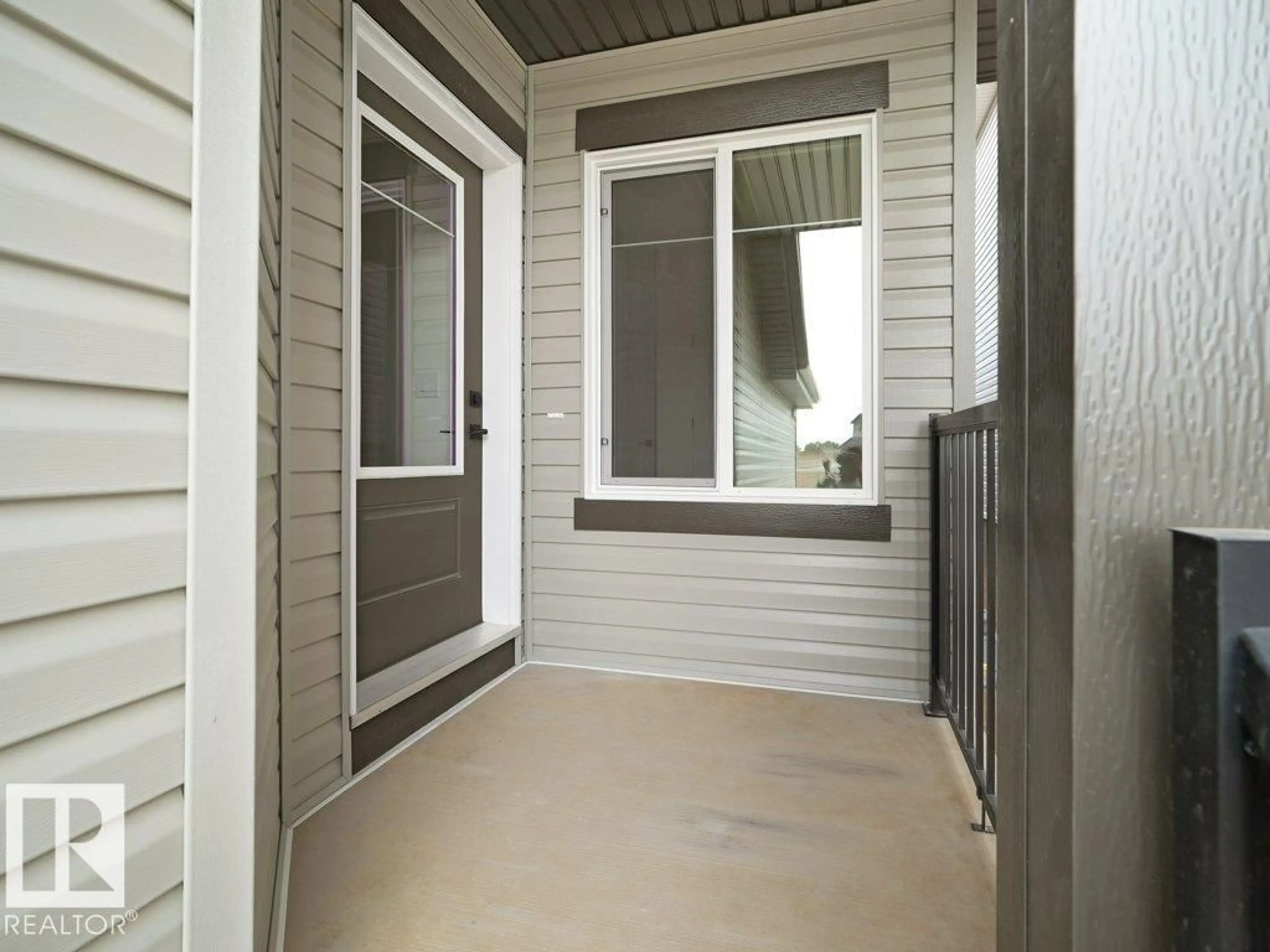 Unknown for 912 17 AVE NW, Edmonton Alberta T6T2X8