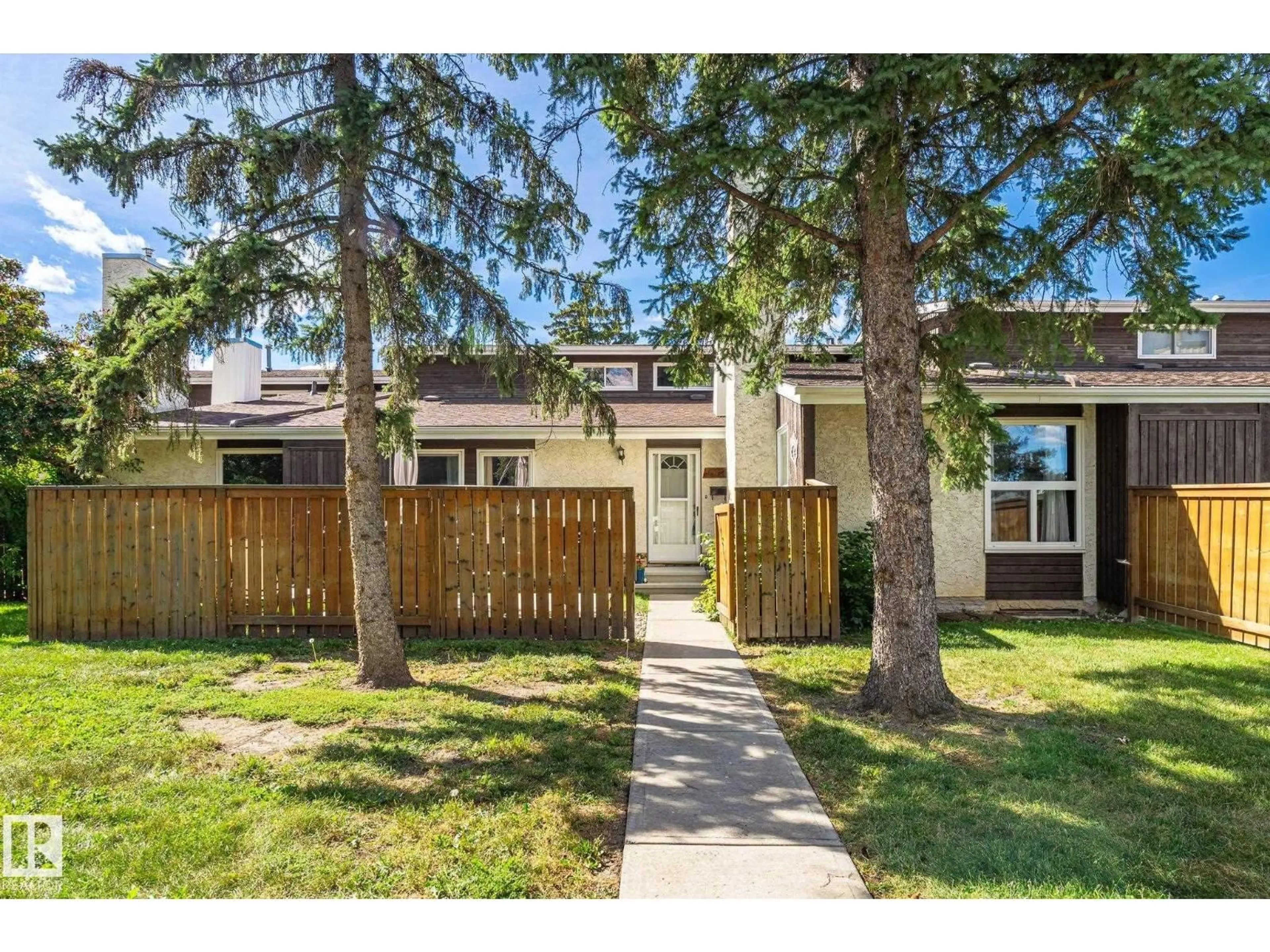 Unknown for 6522 184 ST, Edmonton Alberta T5T2P1