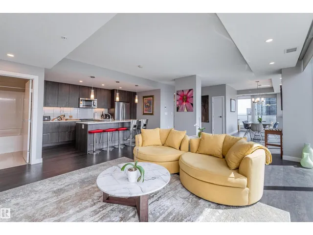 2400 10180 103 ST NW, Edmonton 1