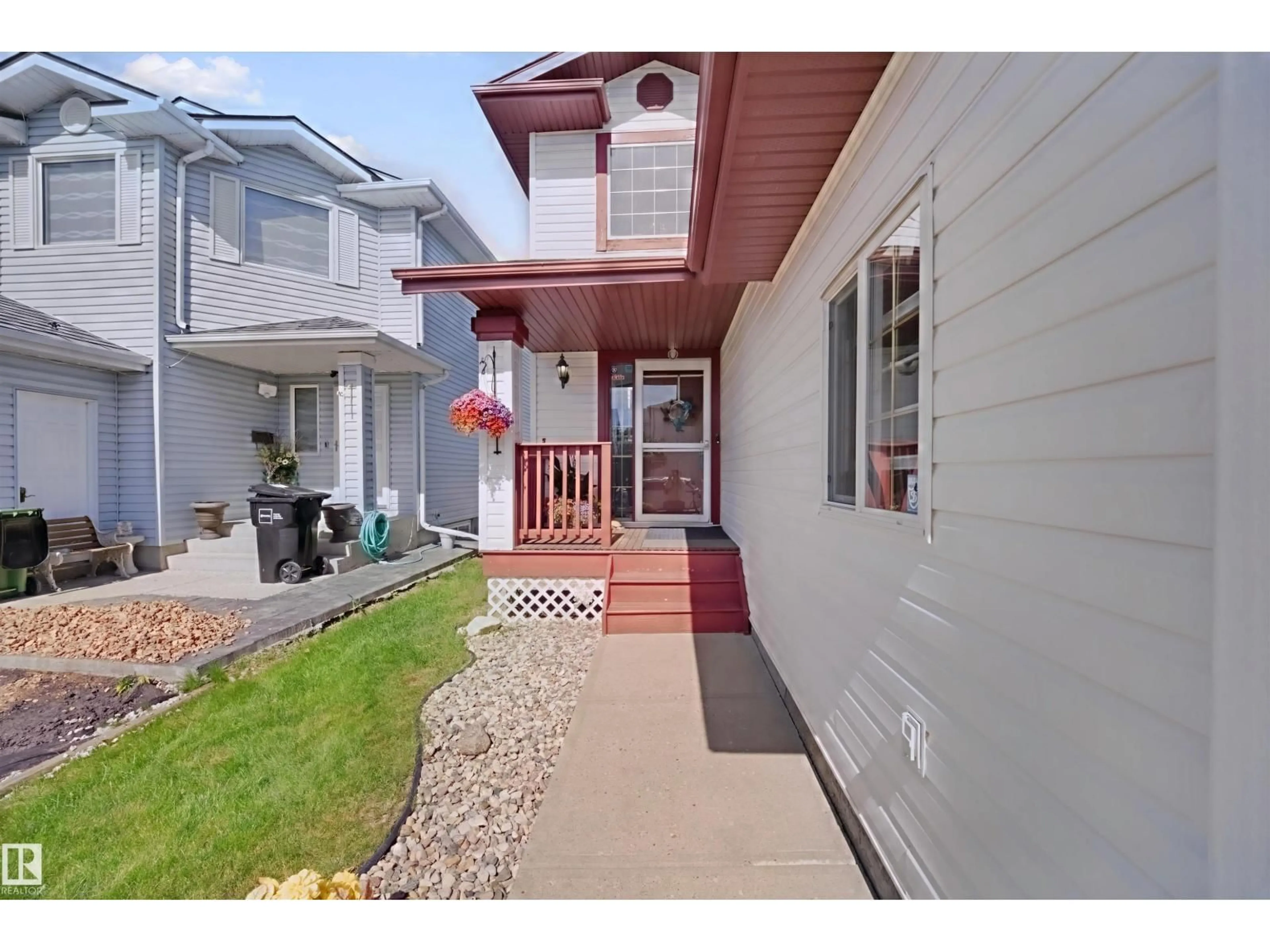 Unknown for 12918 162A AV, Edmonton Alberta T6V1T1