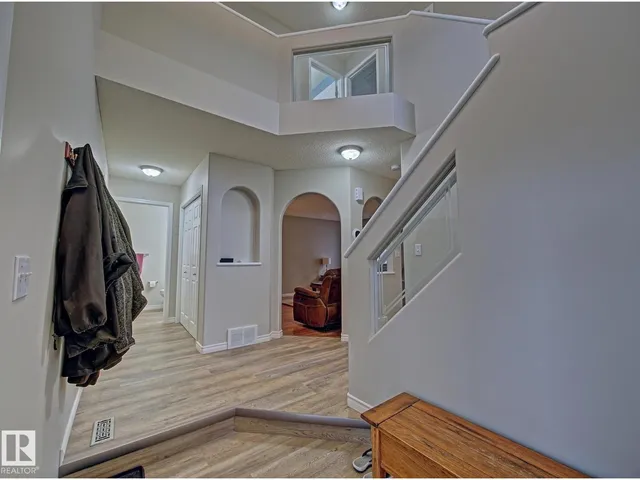 237 WESTWOOD LN, Fort Saskatchewan 3