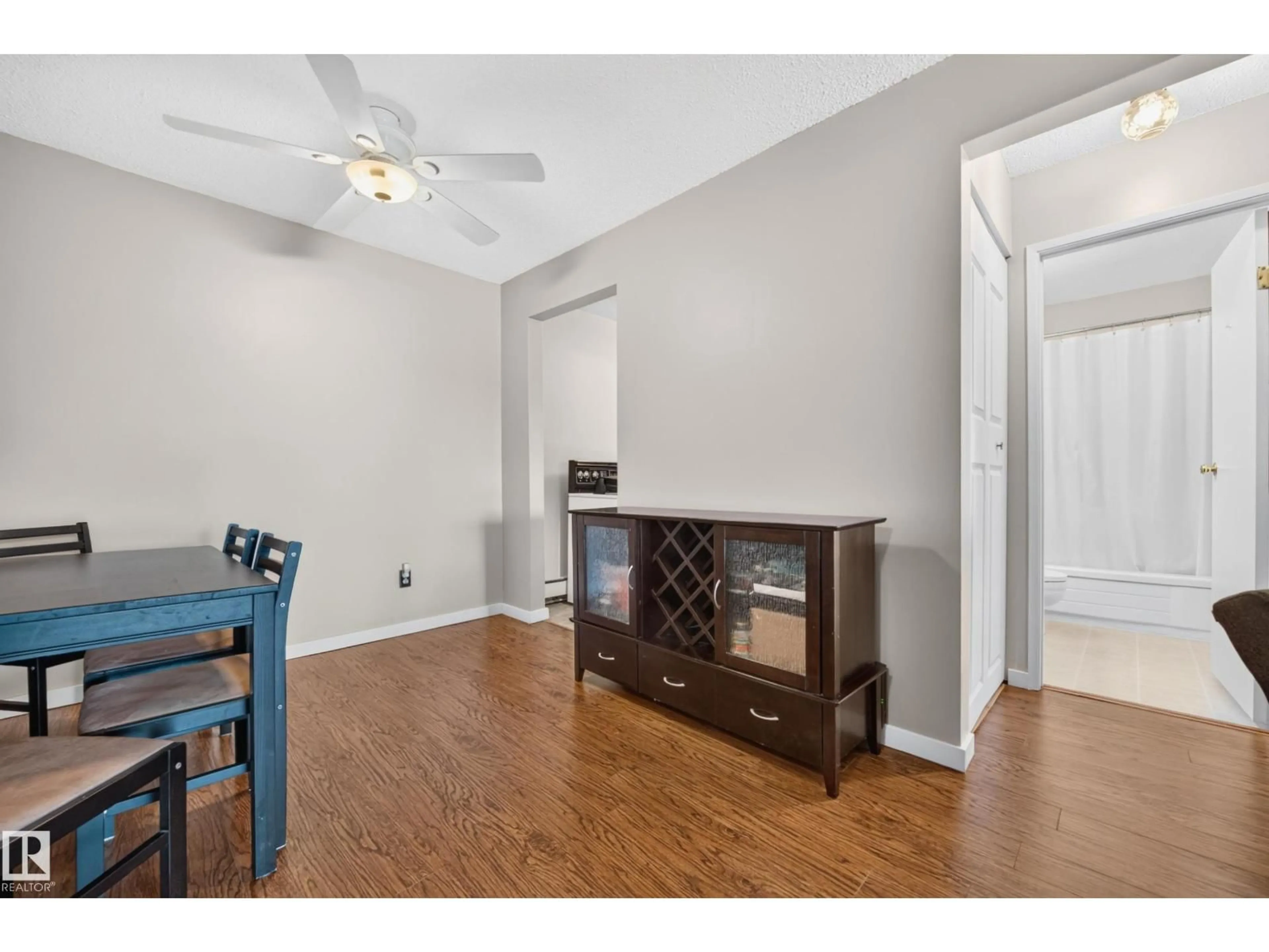 A pic of a room for 305 - 355 WOODBRIDGE WY, Sherwood Park Alberta T8A4G3