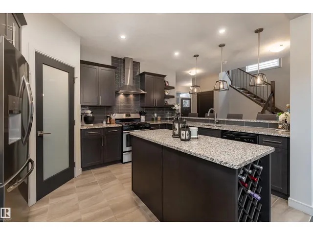 7038 172A AV, Edmonton 2