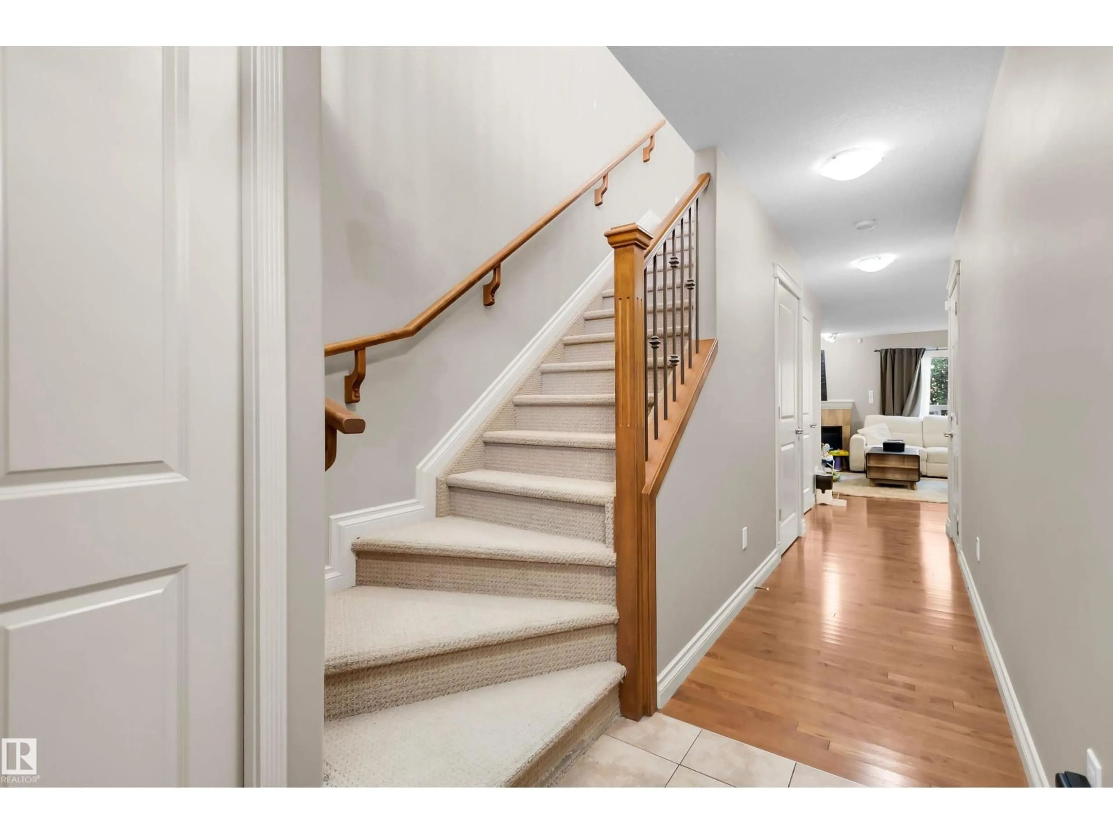 Stairs for 5 - 5120 164 AV, Edmonton Alberta T5Y0L7