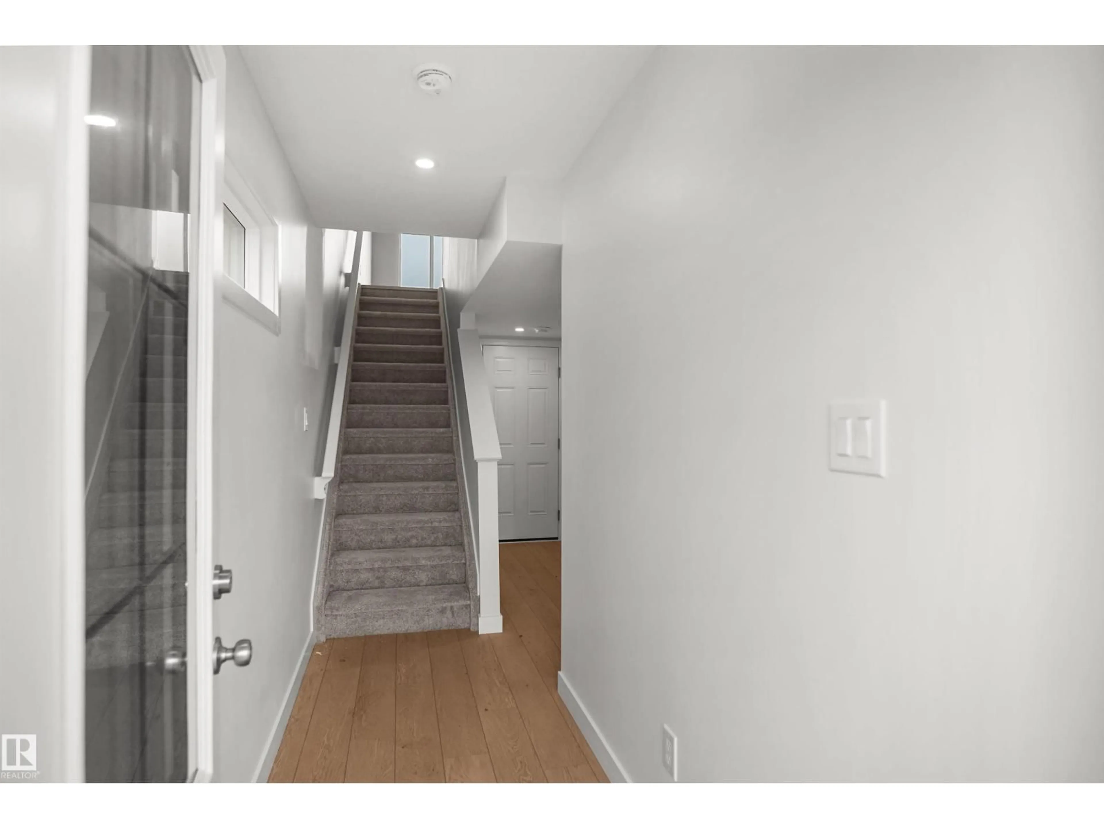 Unknown for NW - 13133 214 ST, Edmonton Alberta T5S0T7