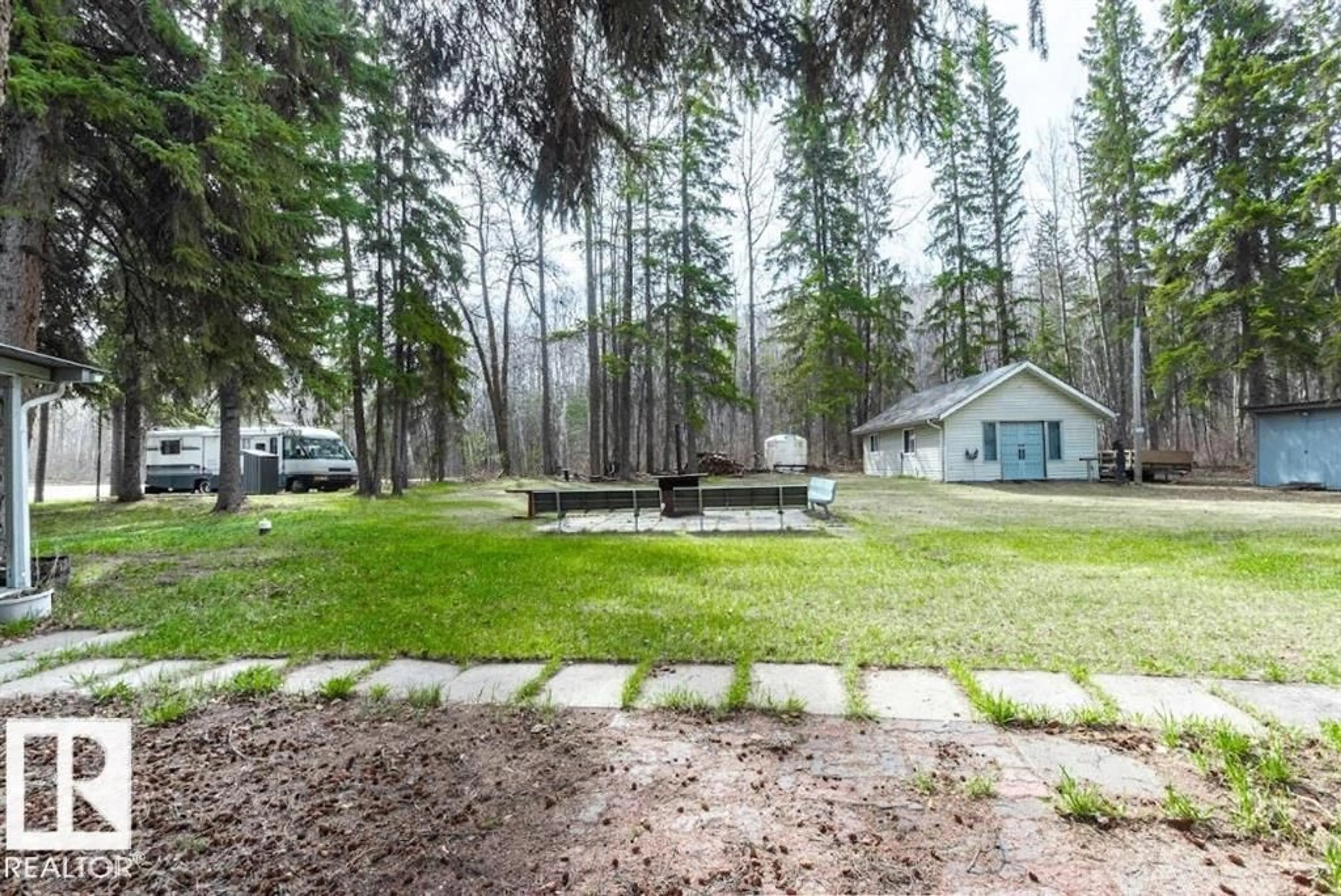 Patio, forest/trees view for #314 & 315 - 55230 RGE RD 10, Rural Sturgeon County Alberta T8R0K4