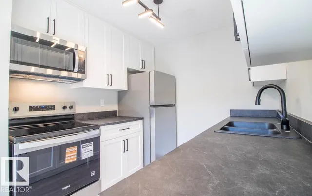 3129 139 AV, Edmonton 2
