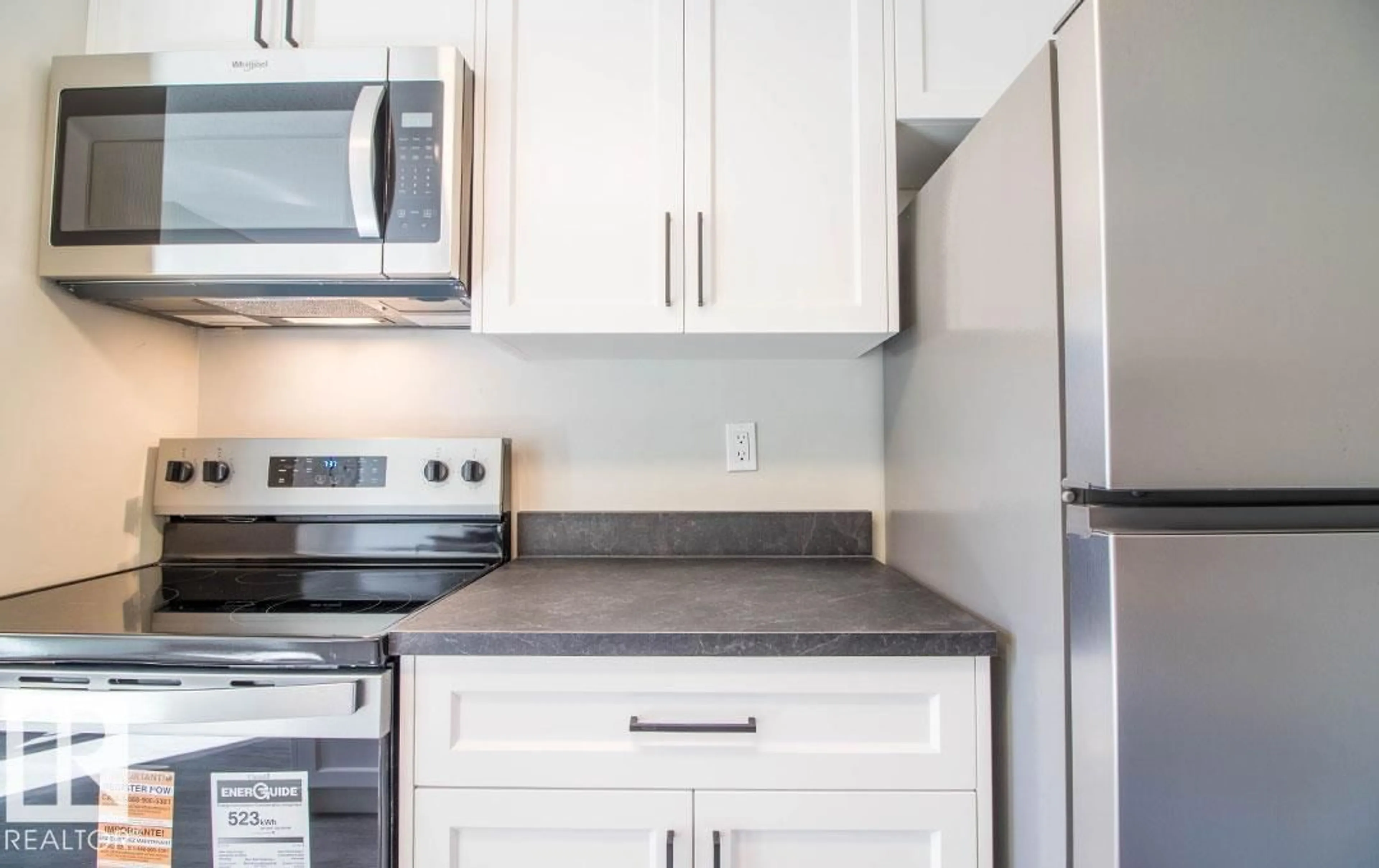 Standard kitchen, unknown for 3129 139 AV, Edmonton Alberta T5Y1R4