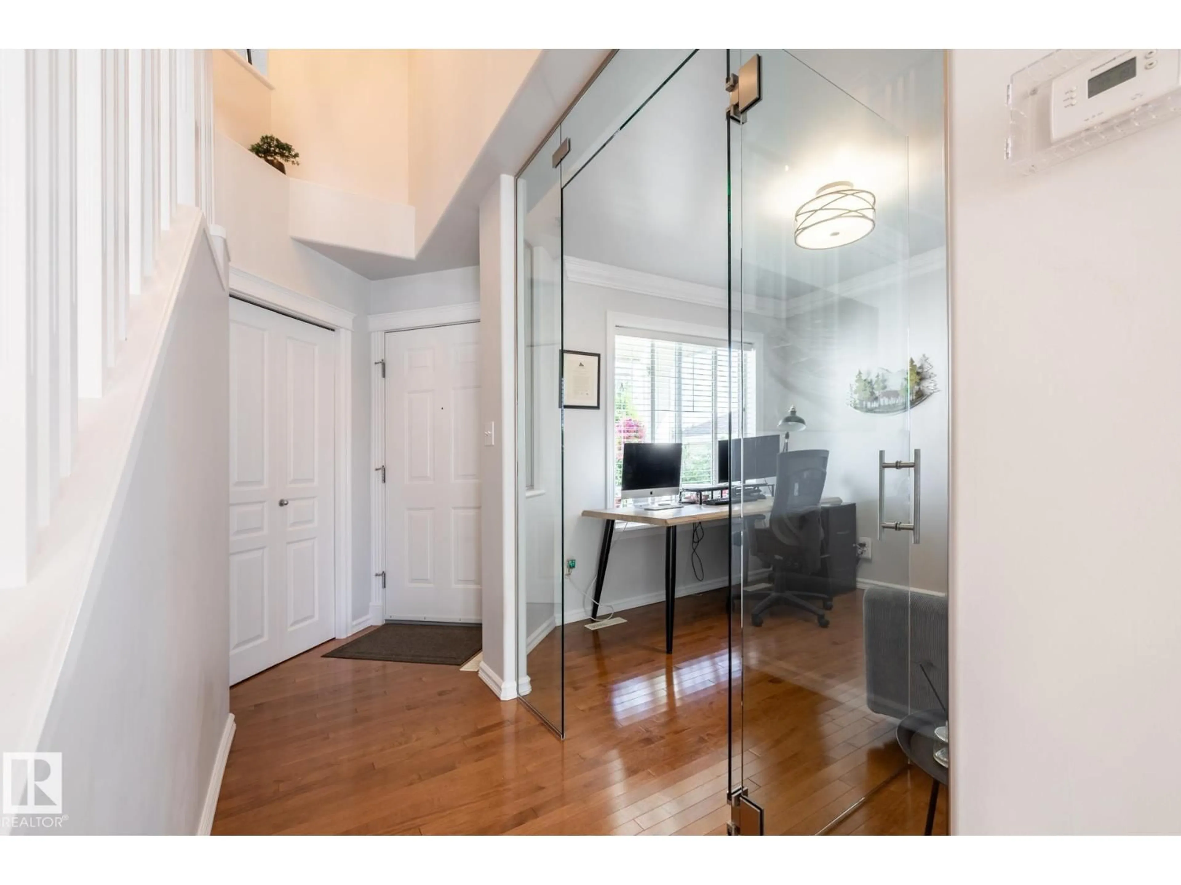 Indoor entryway for 42 CARSON CO, Sherwood Park Alberta T8H2G6
