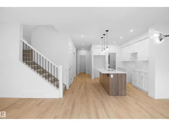 13132 214 ST, Edmonton 5