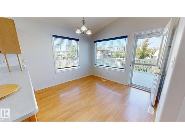 7936 3 AV, Edmonton 5